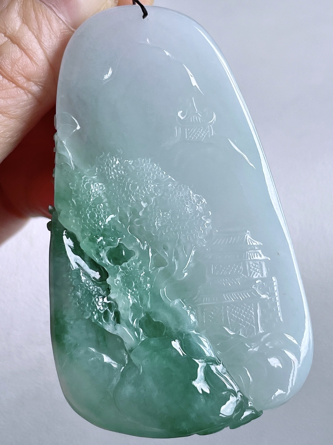 糯冰飘花山水牌大山水牌吊坠，无裂，性比高