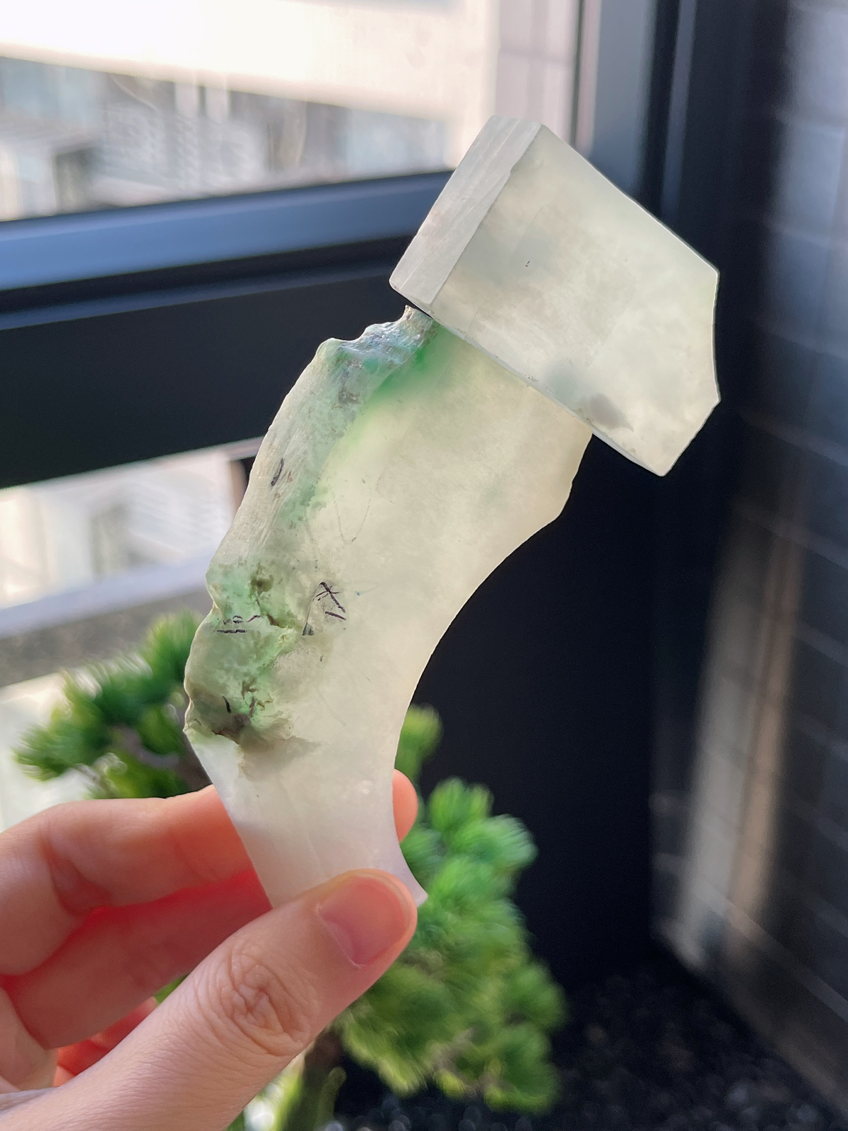 翡翠冰糯淡绿色片料