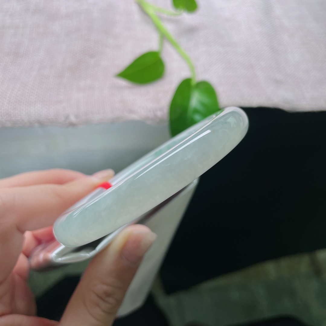 飘花圆条，冰润细腻，干净，简约不简单，不失灵韵，有棉线，ss53725a
