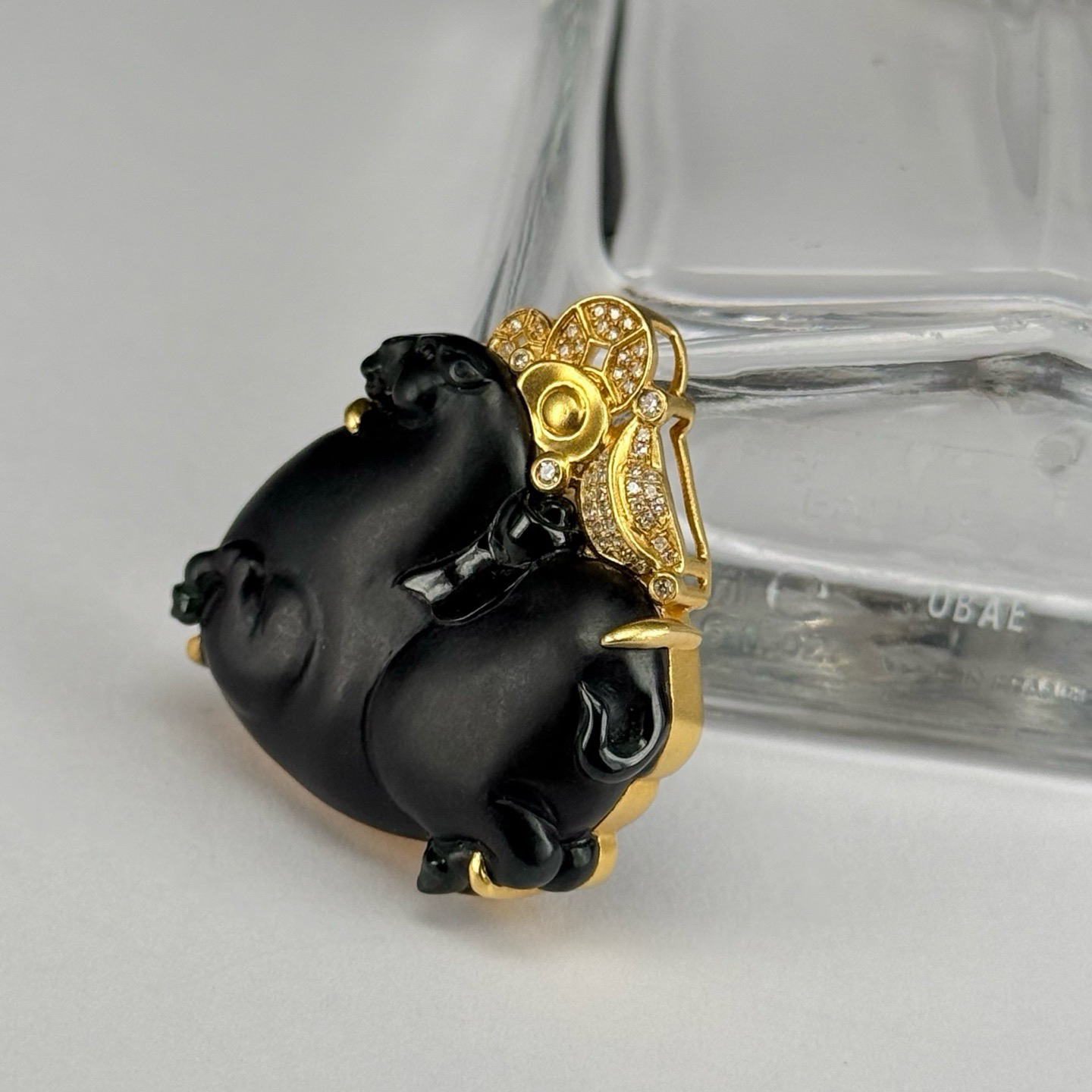 精品18k墨翠唐马 种好色正 黑度极好 打灯通透 油性十足 尺寸30.1