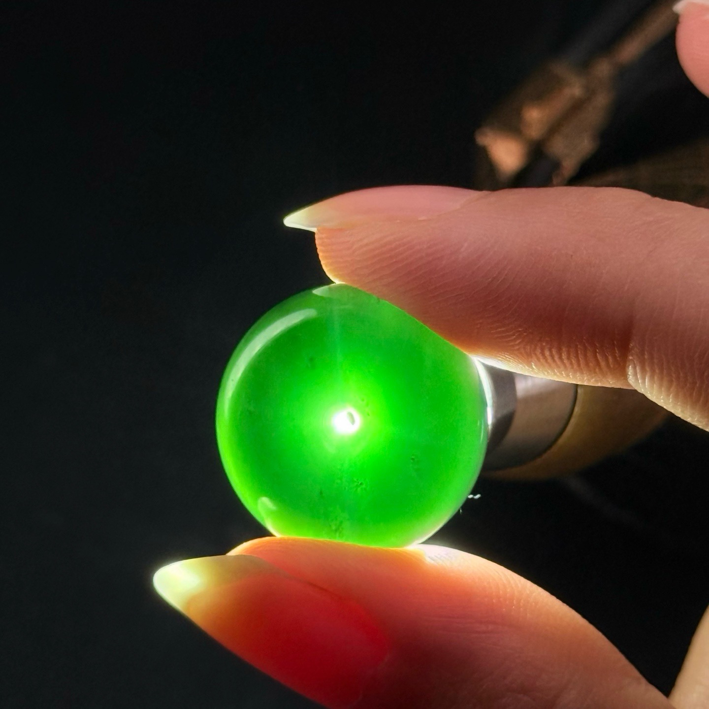 精品墨翠平安扣 种好色正 黑度极好 打灯通透 油性十足 尺寸19.7