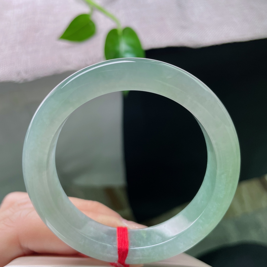 晴绿底正圈，冰润细腻，清而不冷，婉间低调奢华，贵气，晶体纹，ss53739a