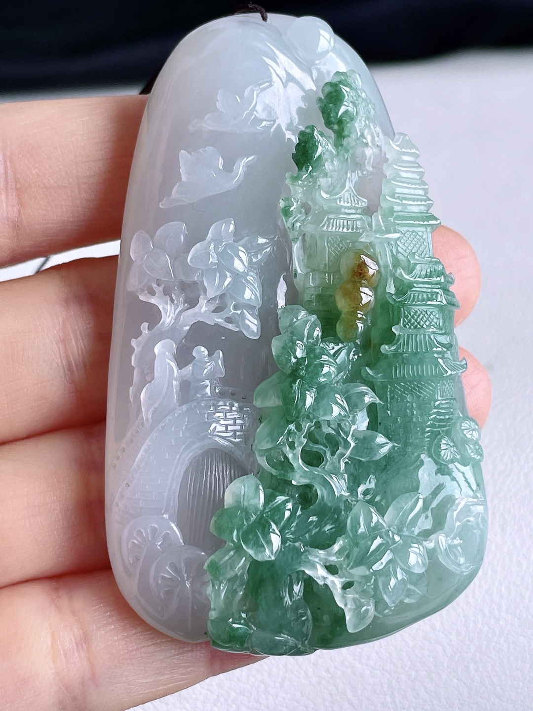 糯冰飘花山水牌大山水牌吊坠，无裂，性比高