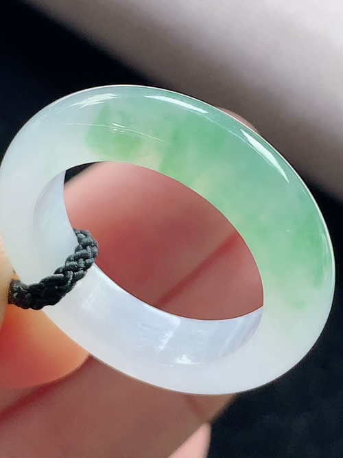 冰飘花戒指，无裂，内径尺寸18.2-5.7-3.8mm，17号手寸，w24tcy