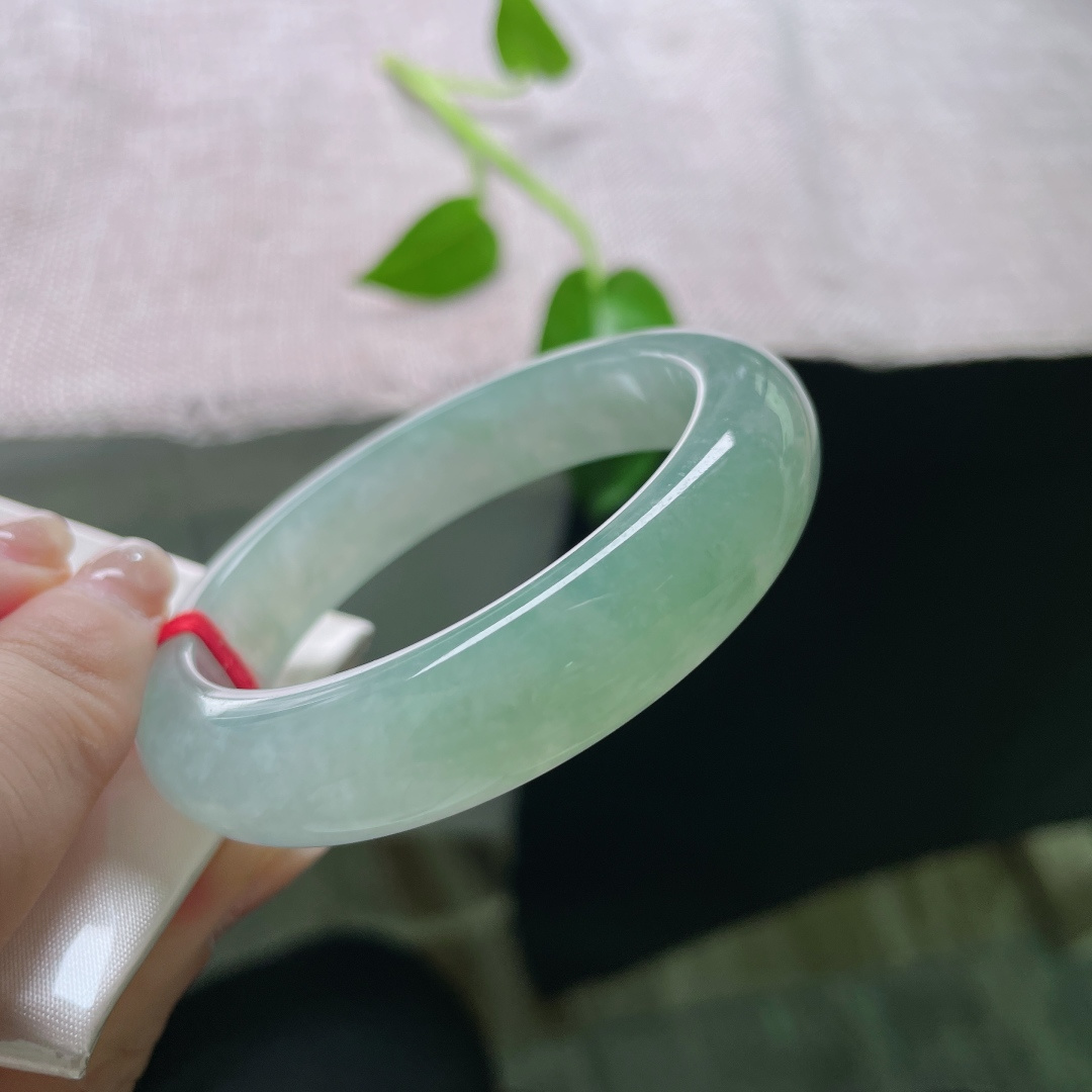 晴绿底正圈，冰润细腻，清而不冷，婉间低调奢华，贵气，晶体纹，ss53739a