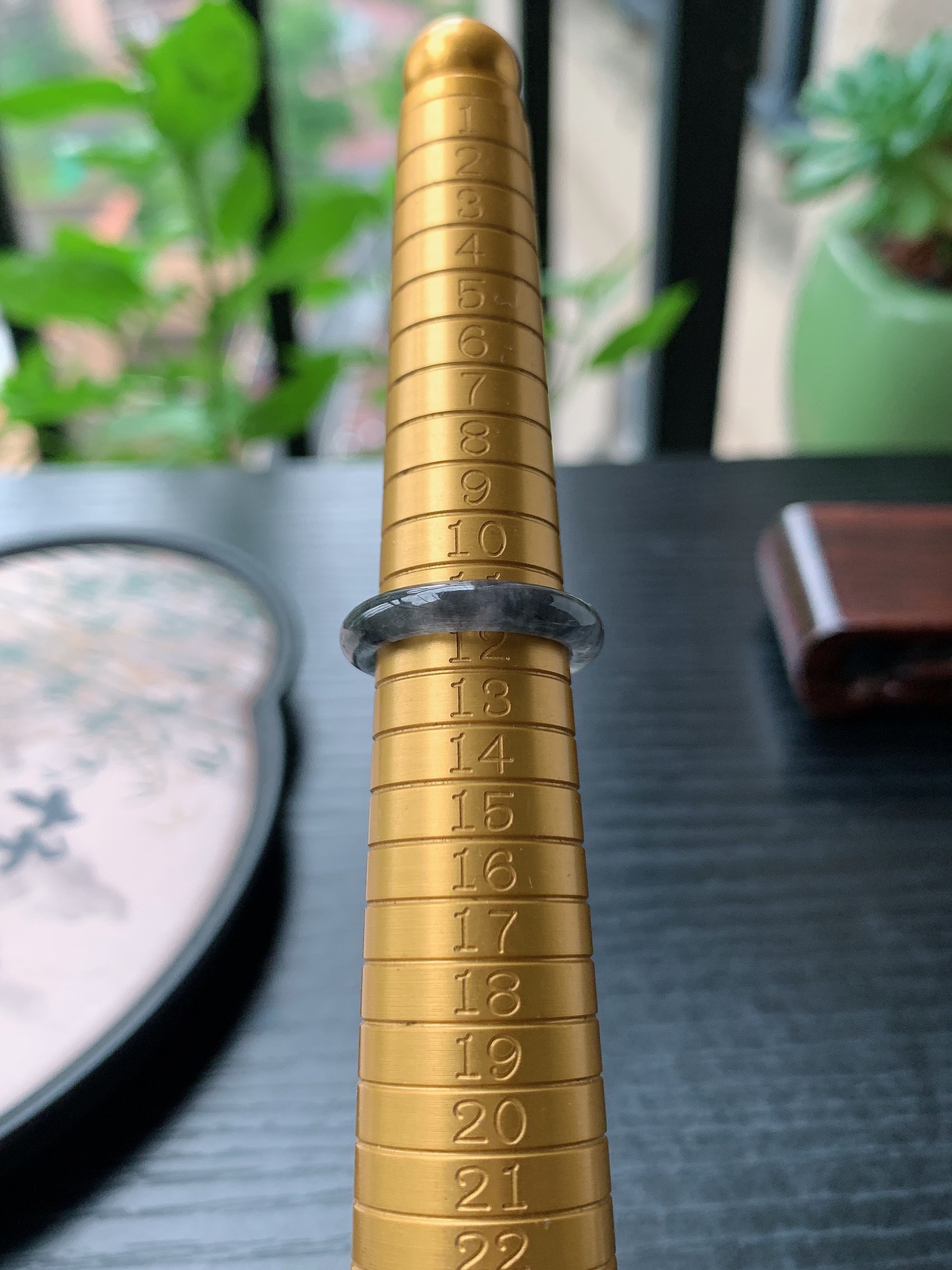 老坑冰种胶感乌鸡素面戒圈 裸石尺寸:17-3.9-3.3mm