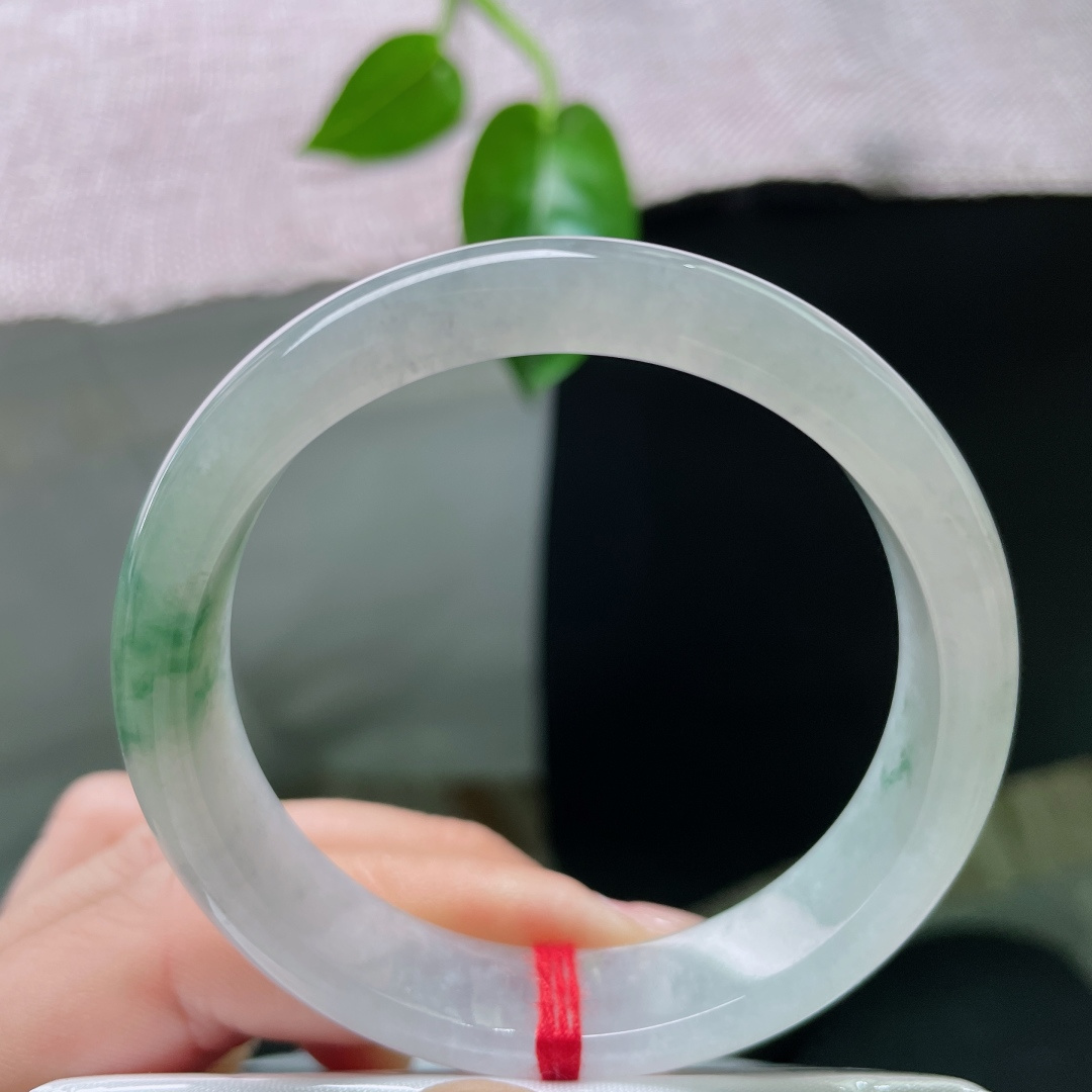 飘花正圈，冰润细腻，种老，悠悠的云里有淡淡的诗，无裂，as53089a