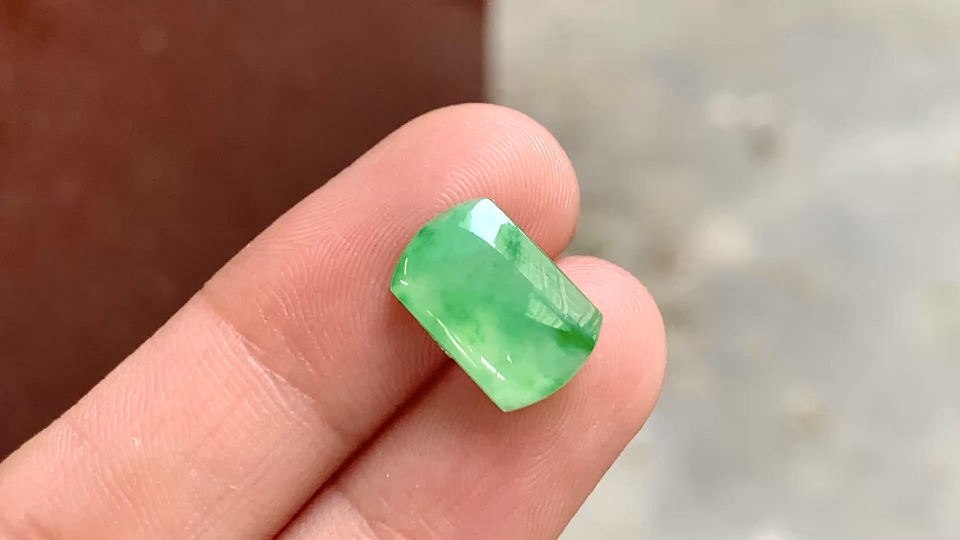 阳绿马鞍
