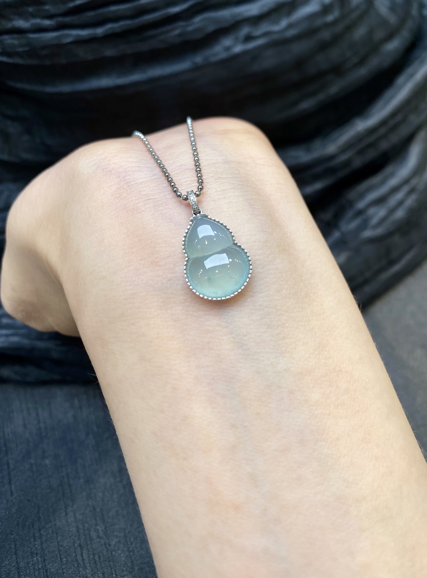 冰飘花葫芦吊坠·金 整·21.7-12.4-4.5mm 裸·16-12.4-4.5mm