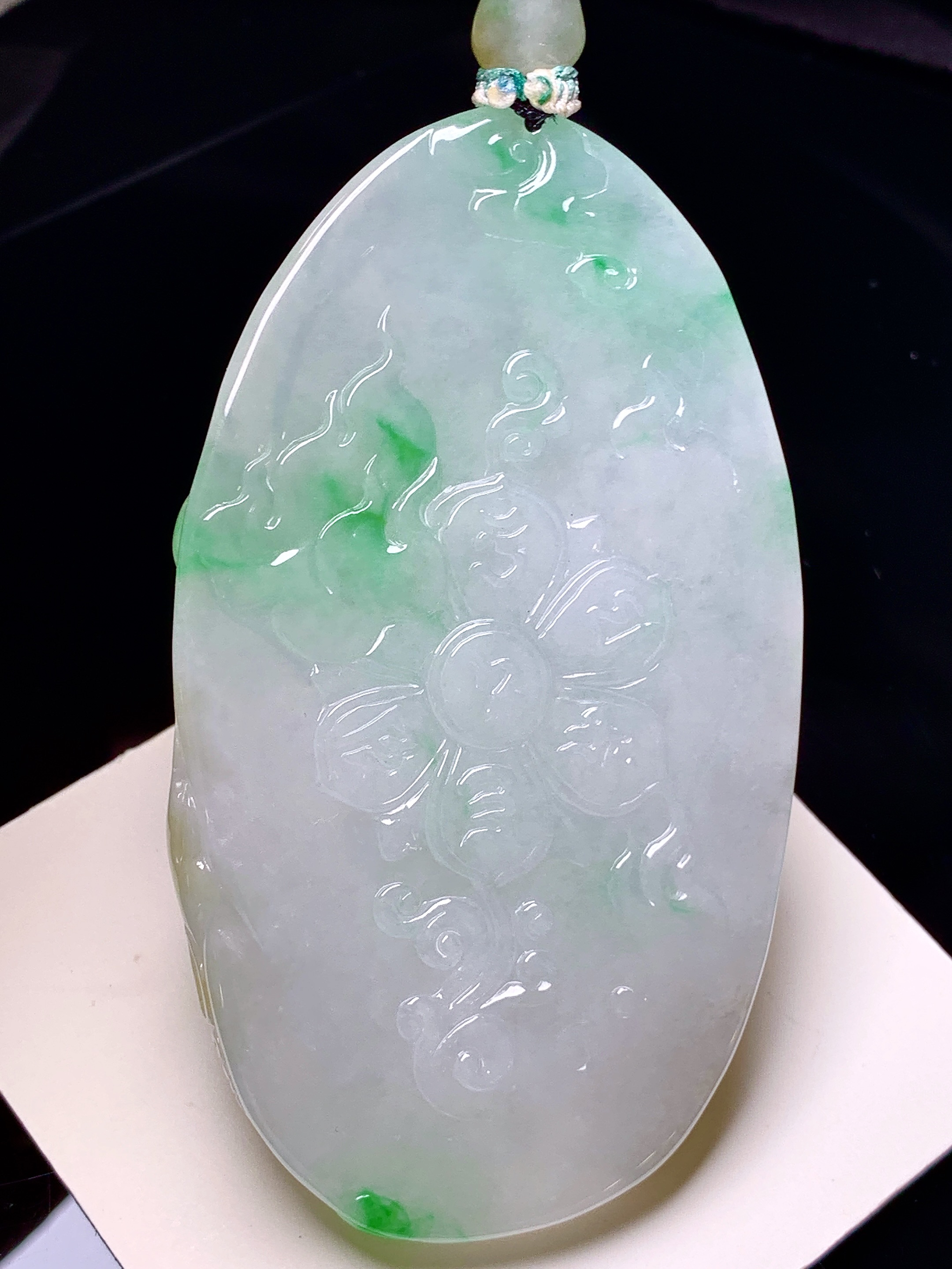 飘黄绿翡文殊菩萨吊坠 玉质细腻 色泽艳丽清新 水润亮眼 整体尺寸81*46.6*8.2 a5