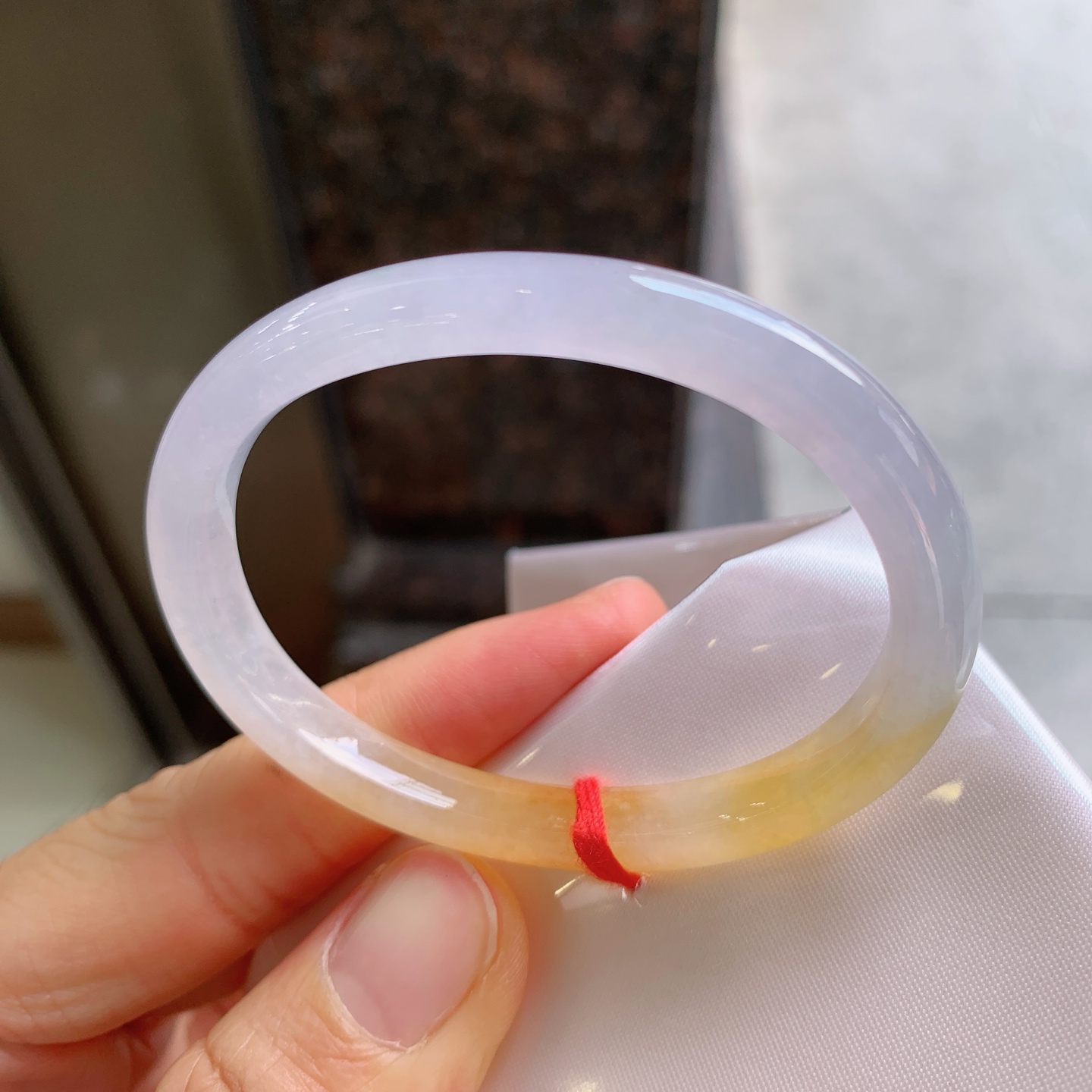 贵妃冰黄翡 微细纹 尺寸：53/43/7.3/6.2 色好