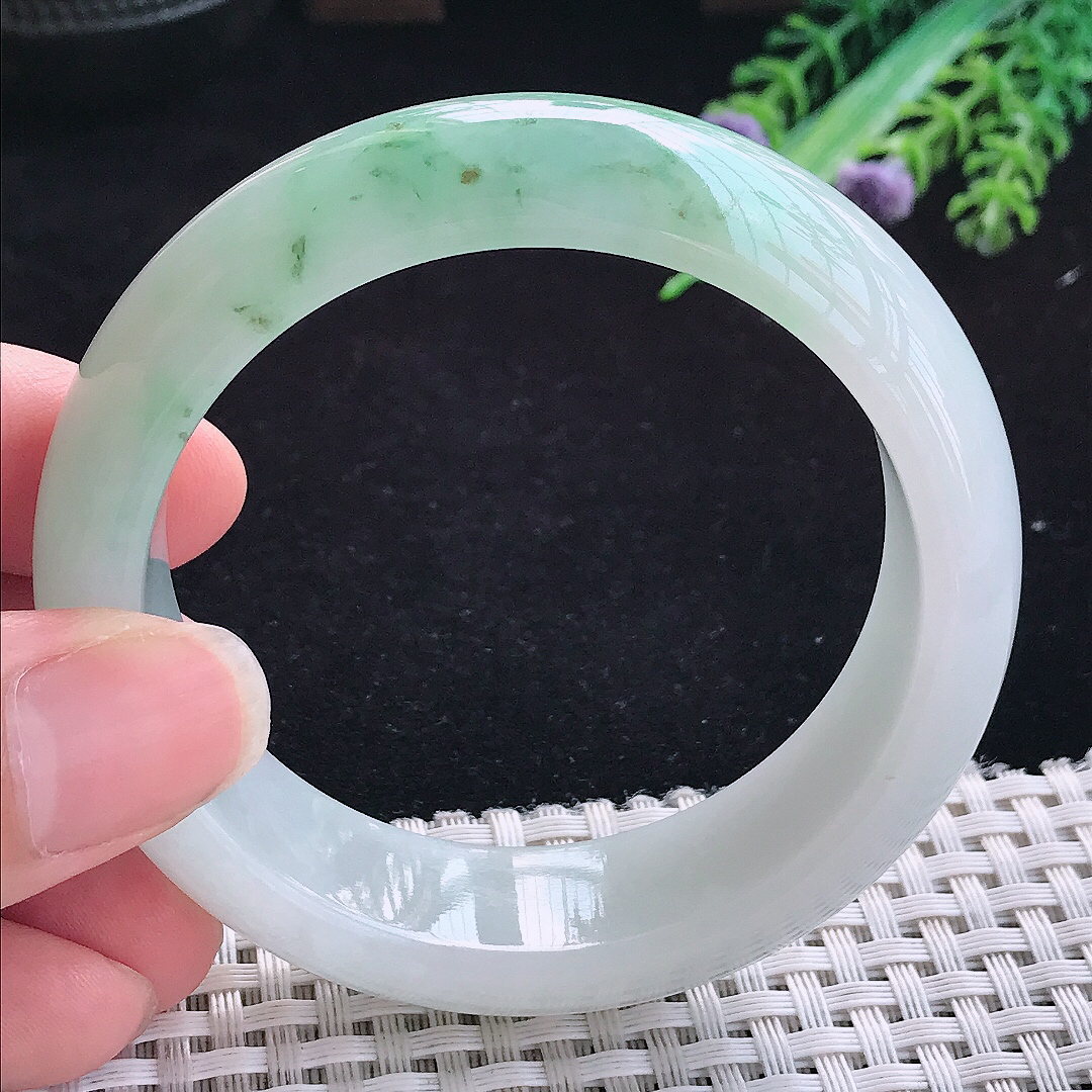 实拍A货翡翠54.5/18/9轮胎镯老坑精美冰润飘花手镯宽边玉手镯