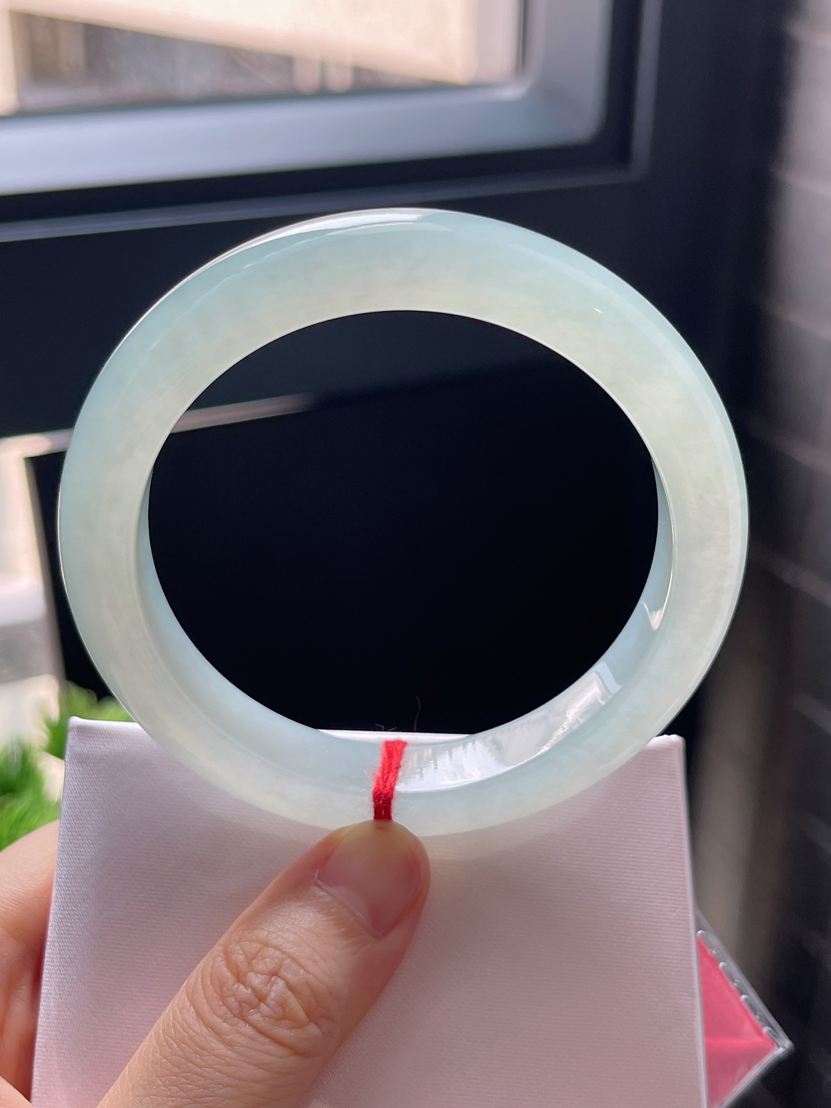 正圈57.7，胶润淡绿翡翠正圈手镯