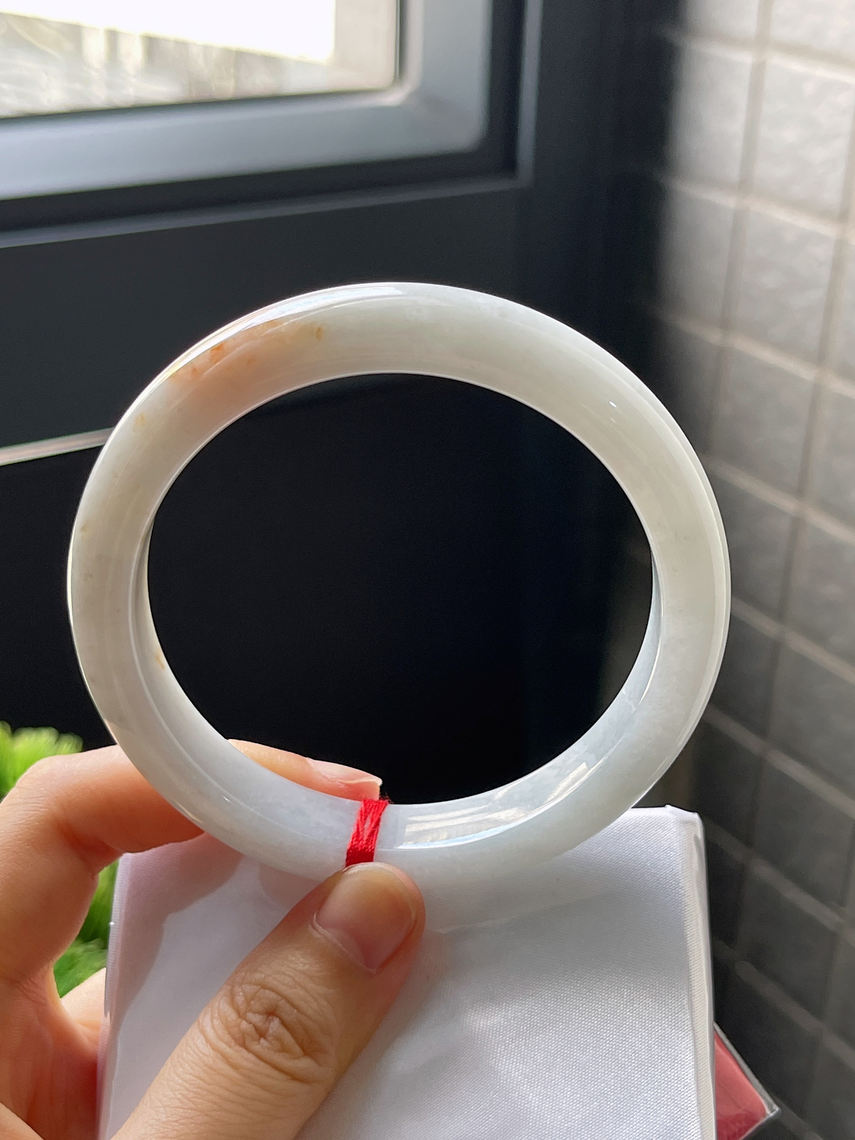 正圈61.5，糯化砂红翡大圈口翡翠手镯