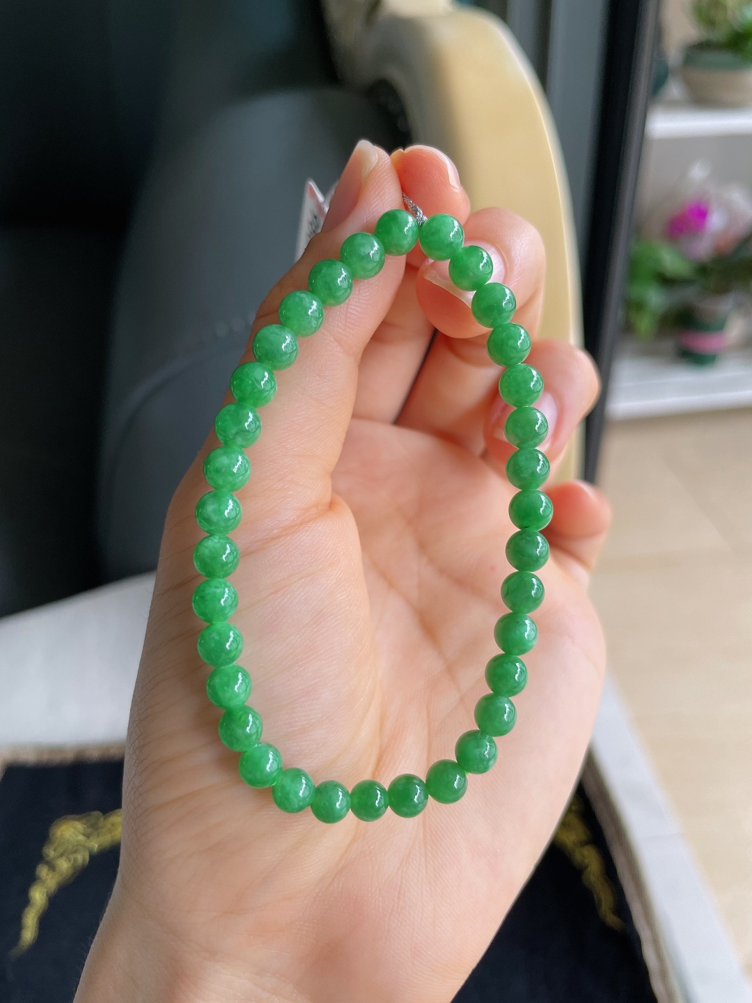 缅甸天然翡翠A货，满绿手链，尺寸：5.5mm。【编2651】