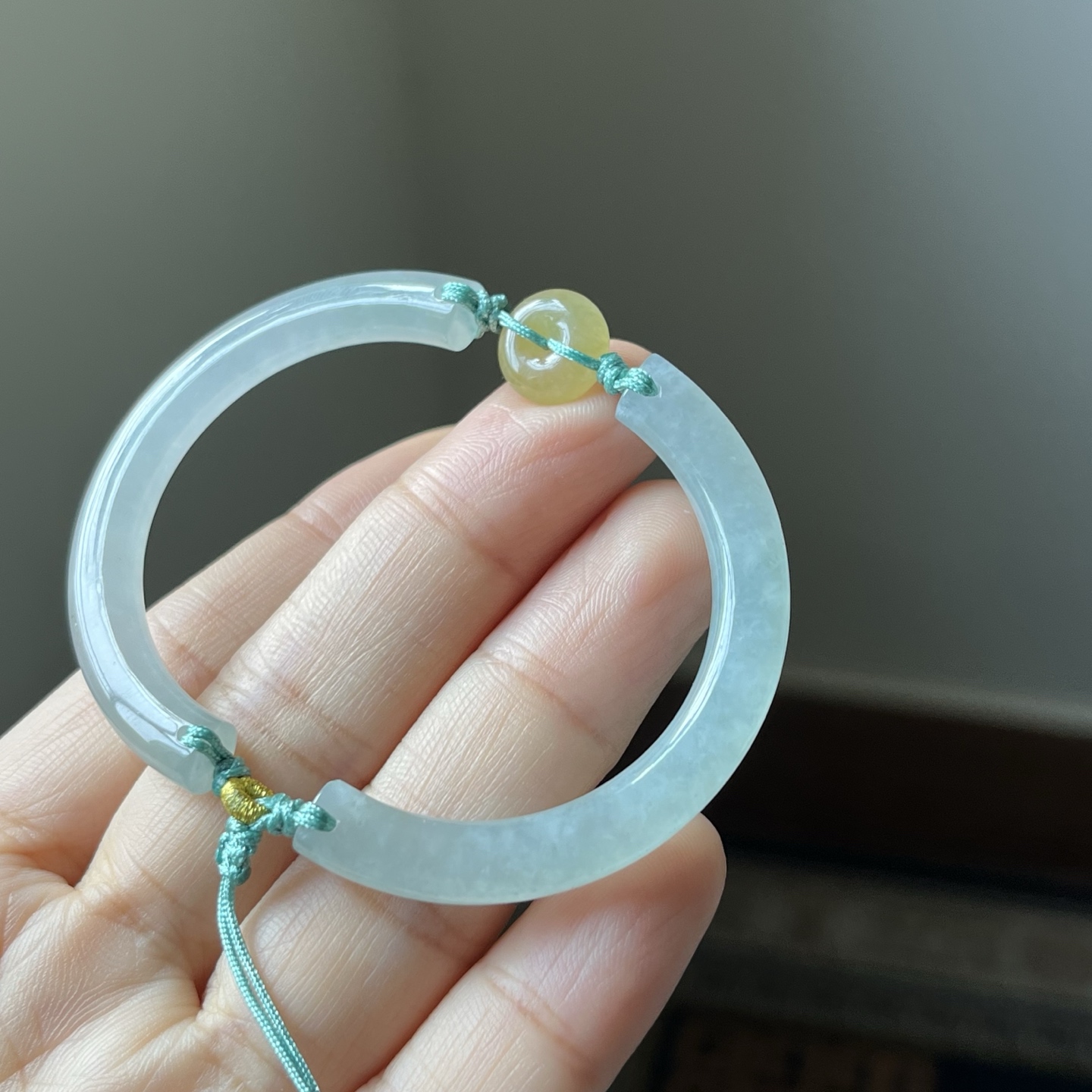 4号，冰种双龙护主手镯，种水好，冰透无裂，开口设计，不挑手围，内直径54.1×45，条宽7.1×5.8