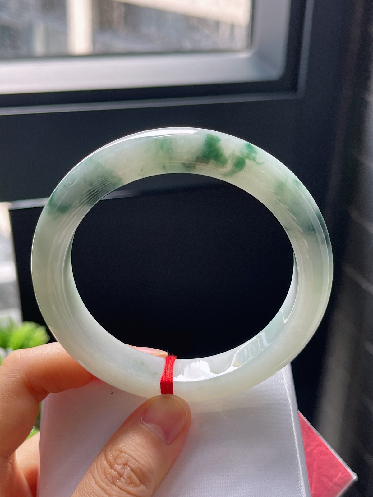 正圈59.5，糯化飘花翡翠手镯
