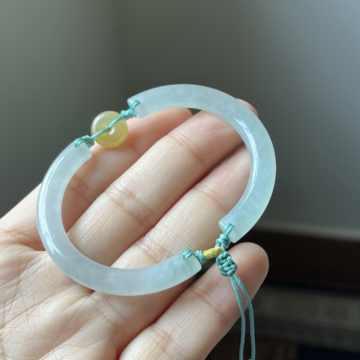 4号，冰种双龙护主手镯，种水好，冰透无裂，开口设计，不挑手围，内直径54.1×45，条宽7.1×5.8