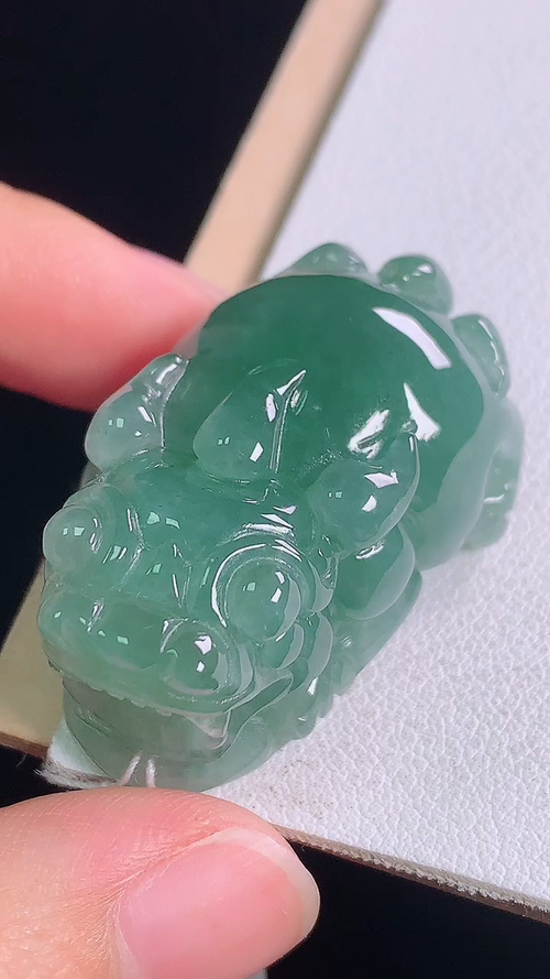 ️冰蓝貔貅，无裂，尺寸:35.5-22.0-17.6mm 14