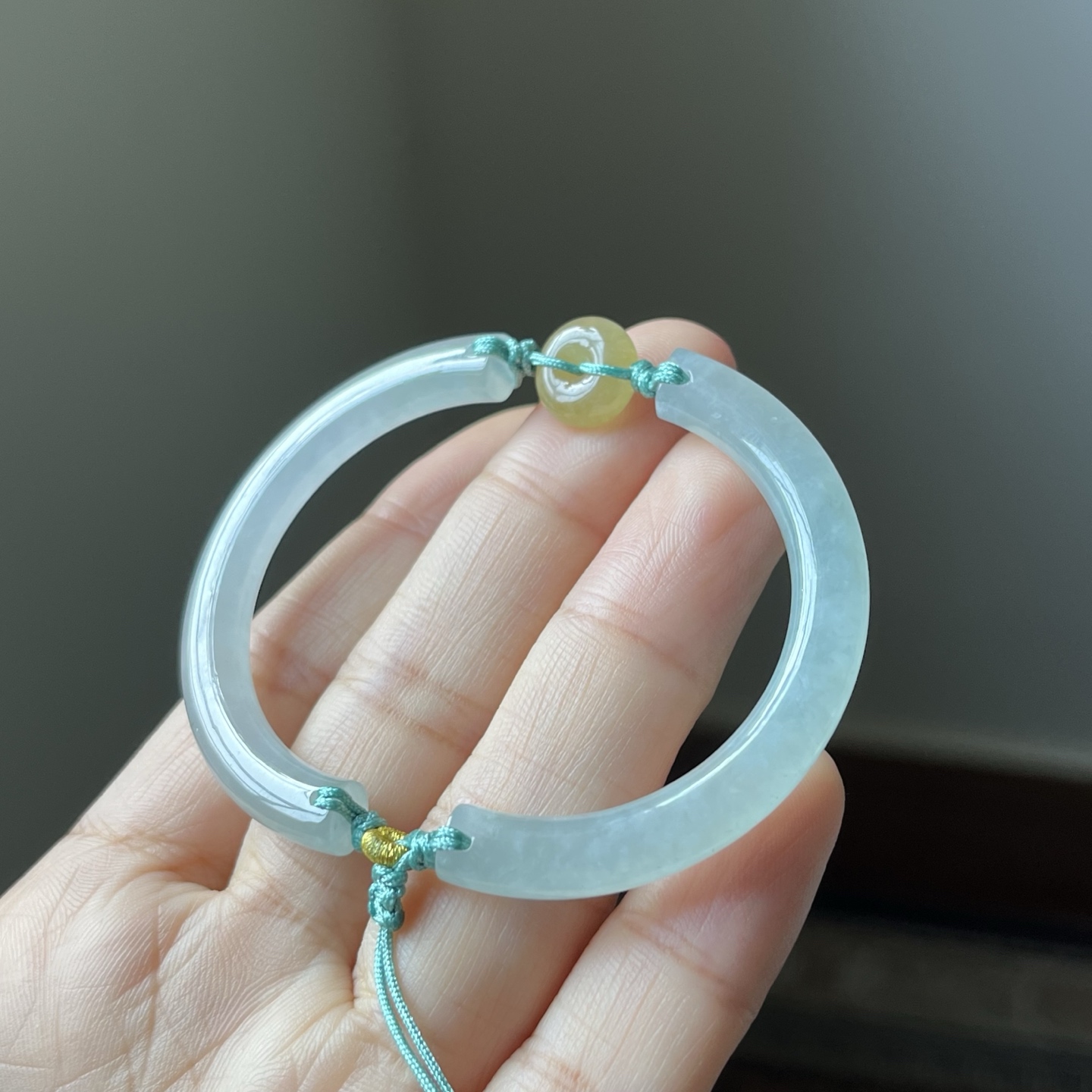 4号，冰种双龙护主手镯，种水好，冰透无裂，开口设计，不挑手围，内直径54.1×45，条宽7.1×5.8