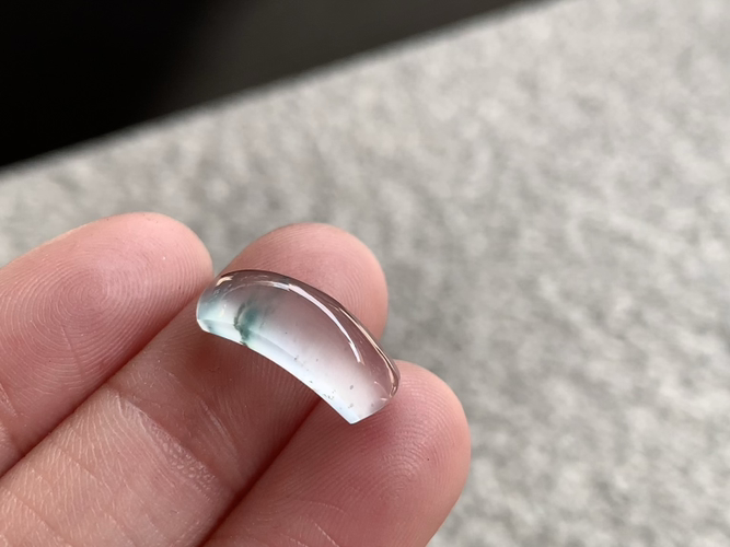 飘绿马鞍