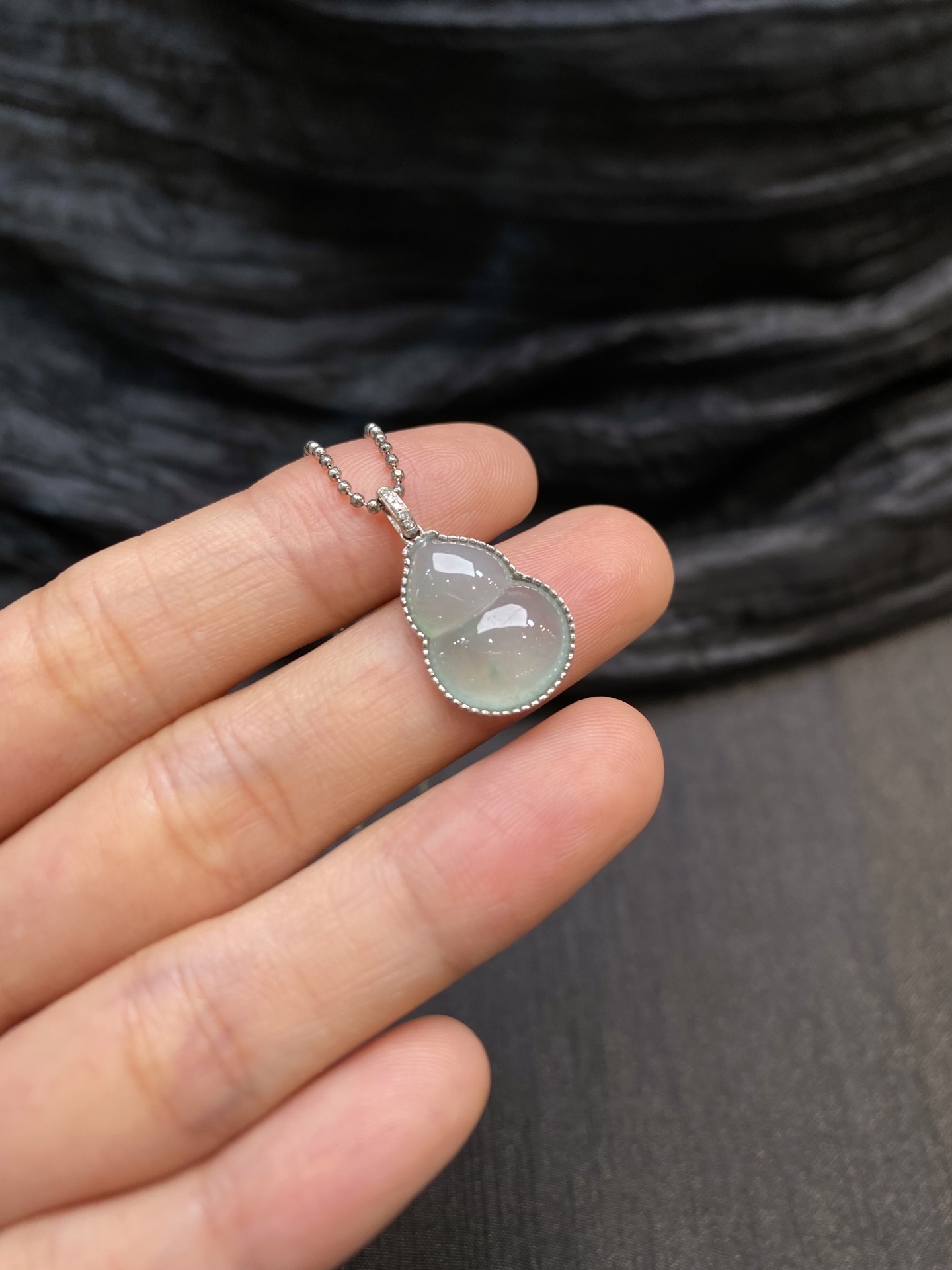 冰飘花葫芦吊坠·金 整·21.7-12.4-4.5mm 裸·16-12.4-4.5mm