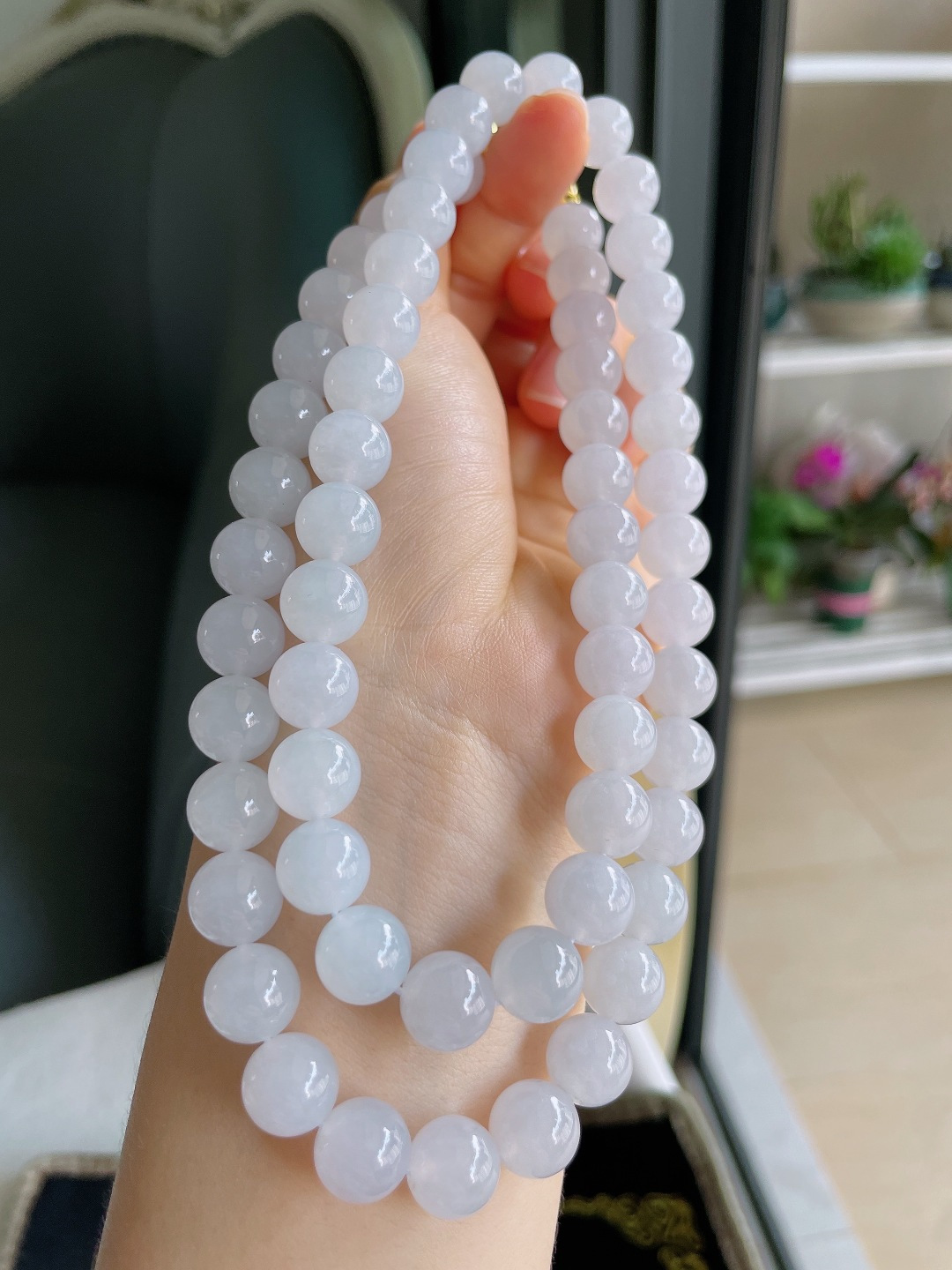 缅甸天然翡翠A货，冰润白冰珠链，尺寸：10mm62颗。【编4112】