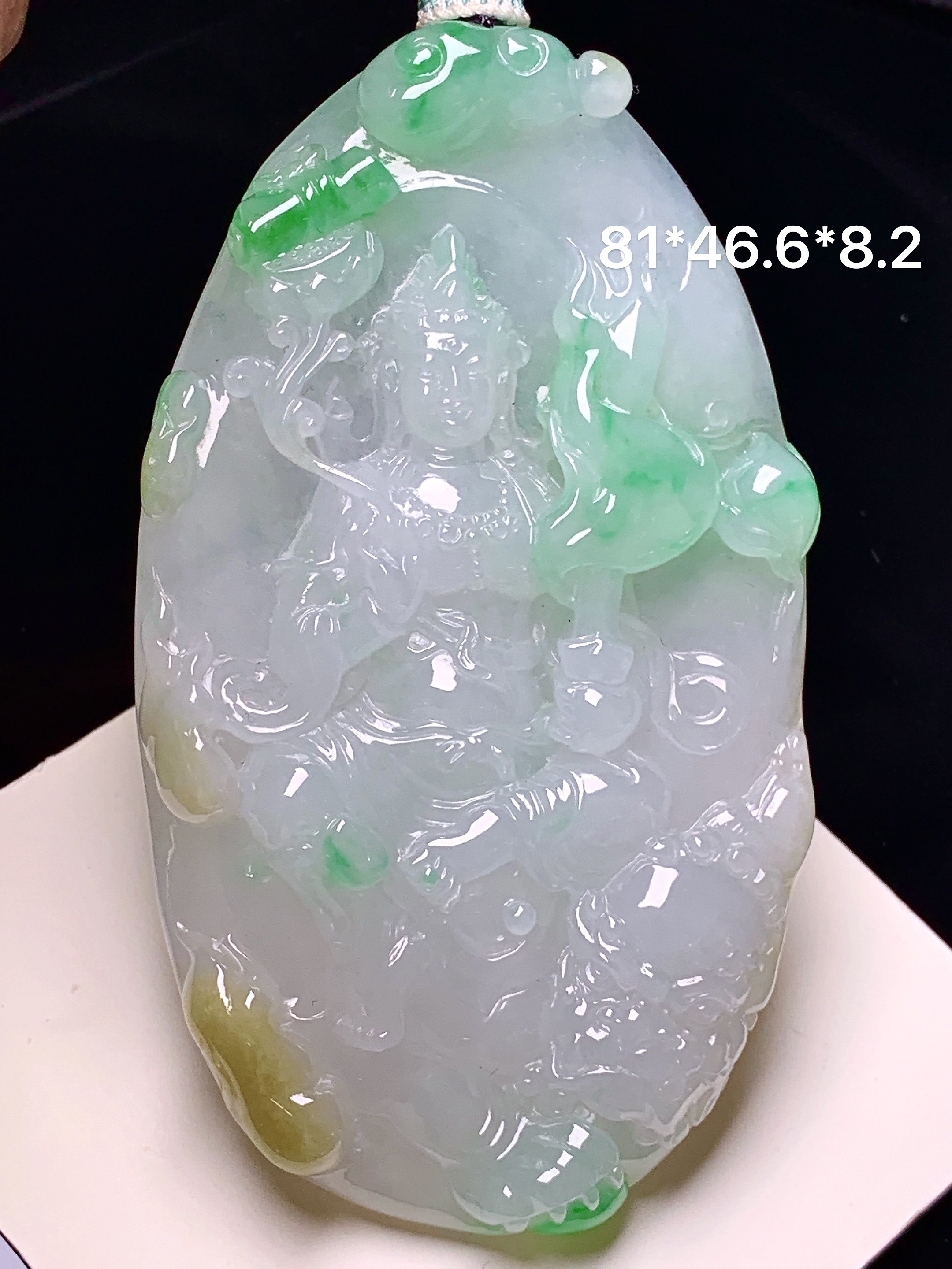 飘黄绿翡文殊菩萨吊坠 玉质细腻 色泽艳丽清新 水润亮眼 整体尺寸81*46.6*8.2 a5
