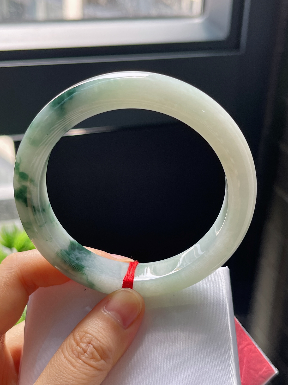 正圈59.5，糯化飘花翡翠手镯