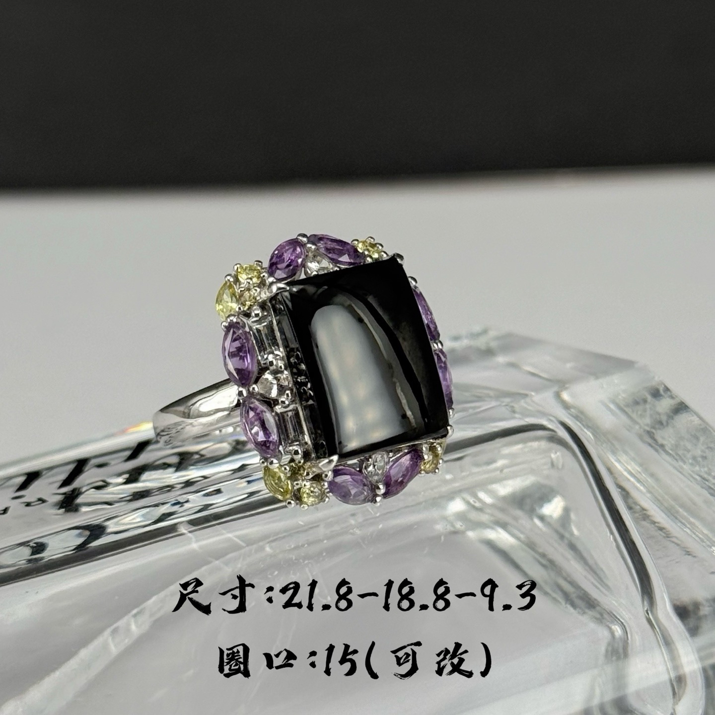 精品18k墨翠女戒 种好色正 黑度极好 打灯通透 油性十足 尺寸21.8
