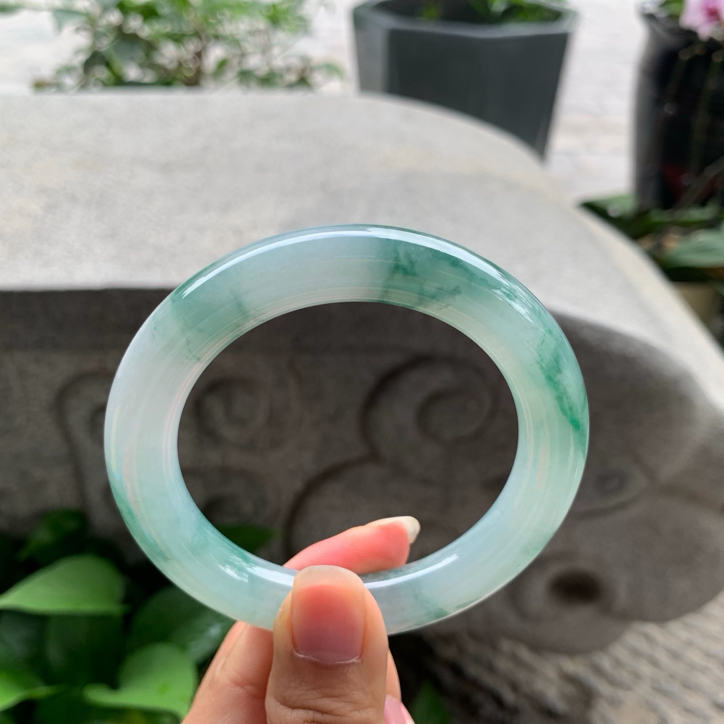 圈口55.8-10.5-10.8 【冰种飘绿花圆条手镯】圆条55 56可戴