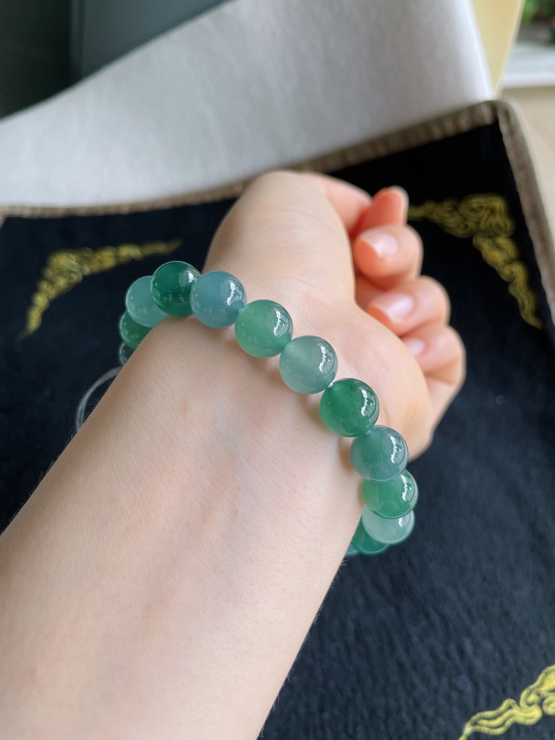天然翡翠A货，冰多宝手串，尺寸：9.8mm。【编2780】