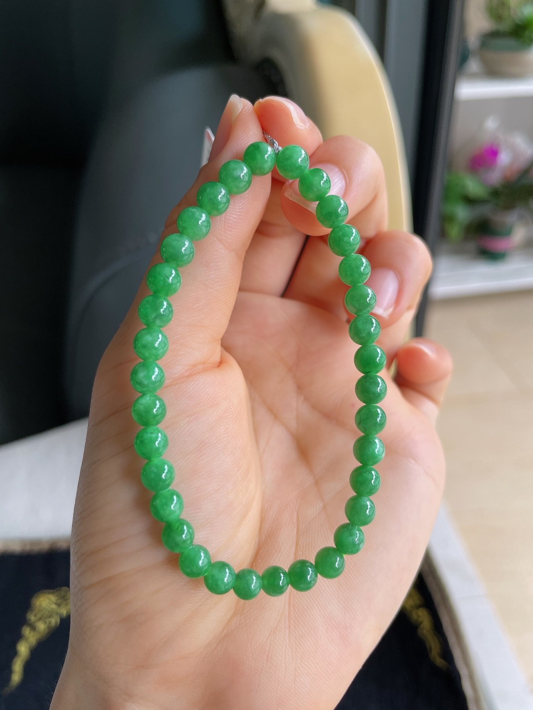 缅甸天然翡翠A货，满绿手链，尺寸：5.5mm。【编2651】