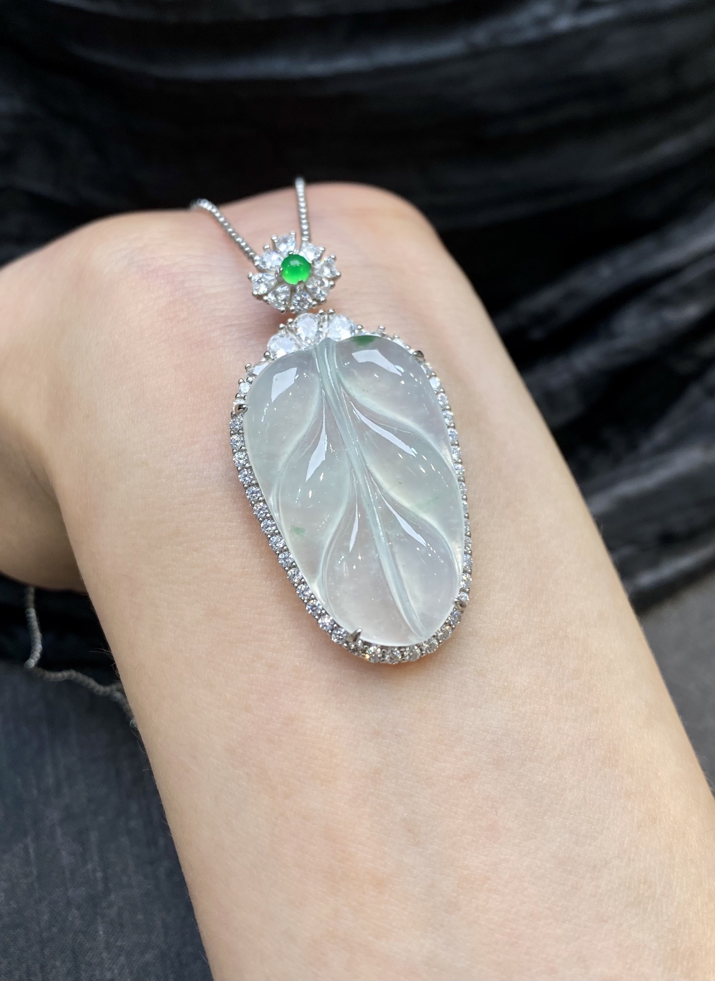 高冰飘绿花叶子吊坠·银 整·45.6-22.9-8.9mm 裸·31.1-19.5-4.3mm