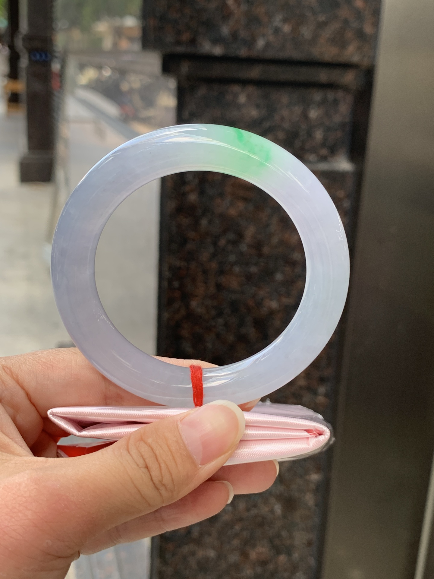 冰春彩圆条 54.7-11-10.9 0526-N808 打灯细纹，底妆冰润，谁能拒绝一只自带春日滤