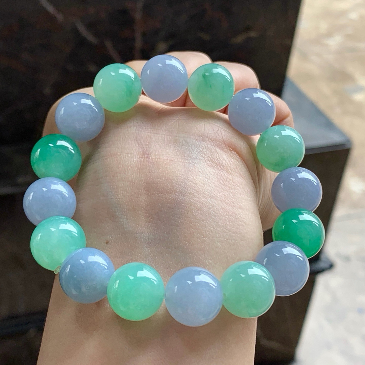 春带彩手串^_^玉质温润 清新