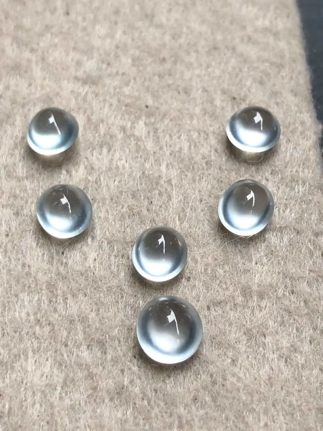 ️ 高冰玻蛋面一手，种老坑，果冻感十足，玉质水润起胶，饱满厚装，尺寸7×6.5×3.9/6.1×5