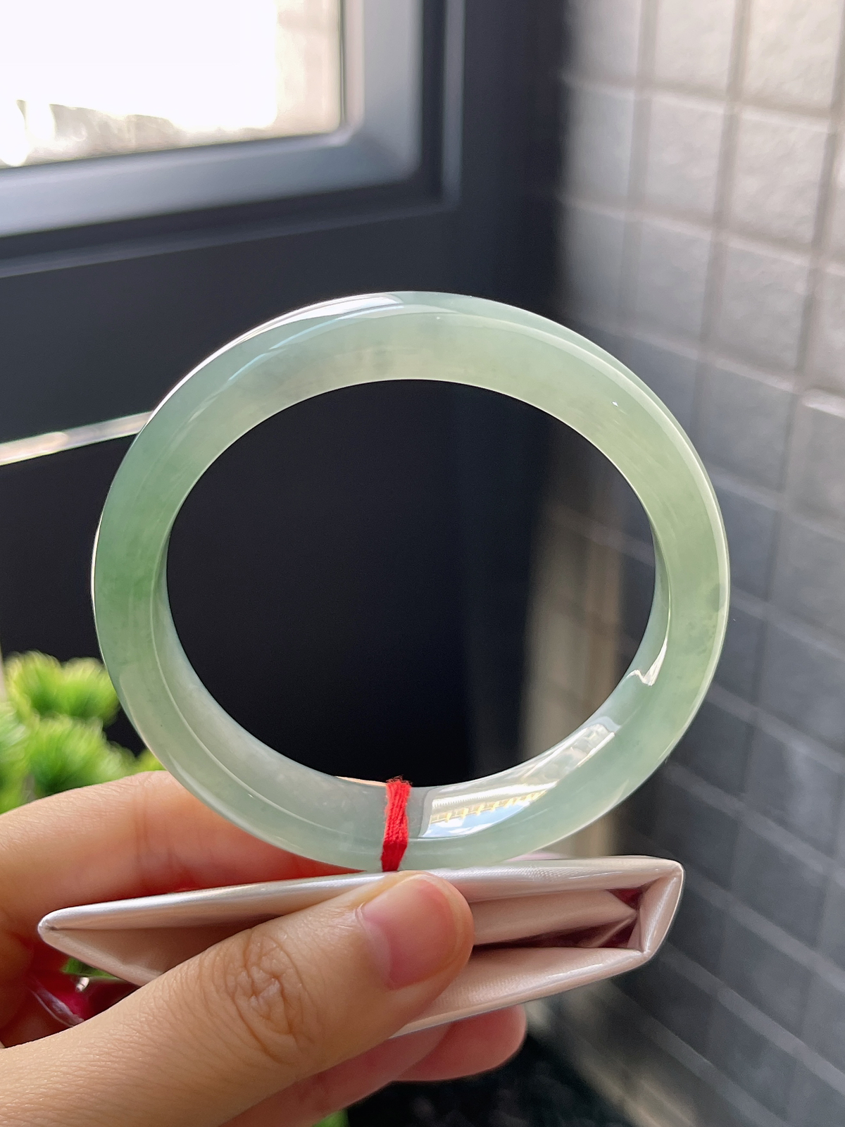 正圈58，冰糯湖水绿翡翠手镯