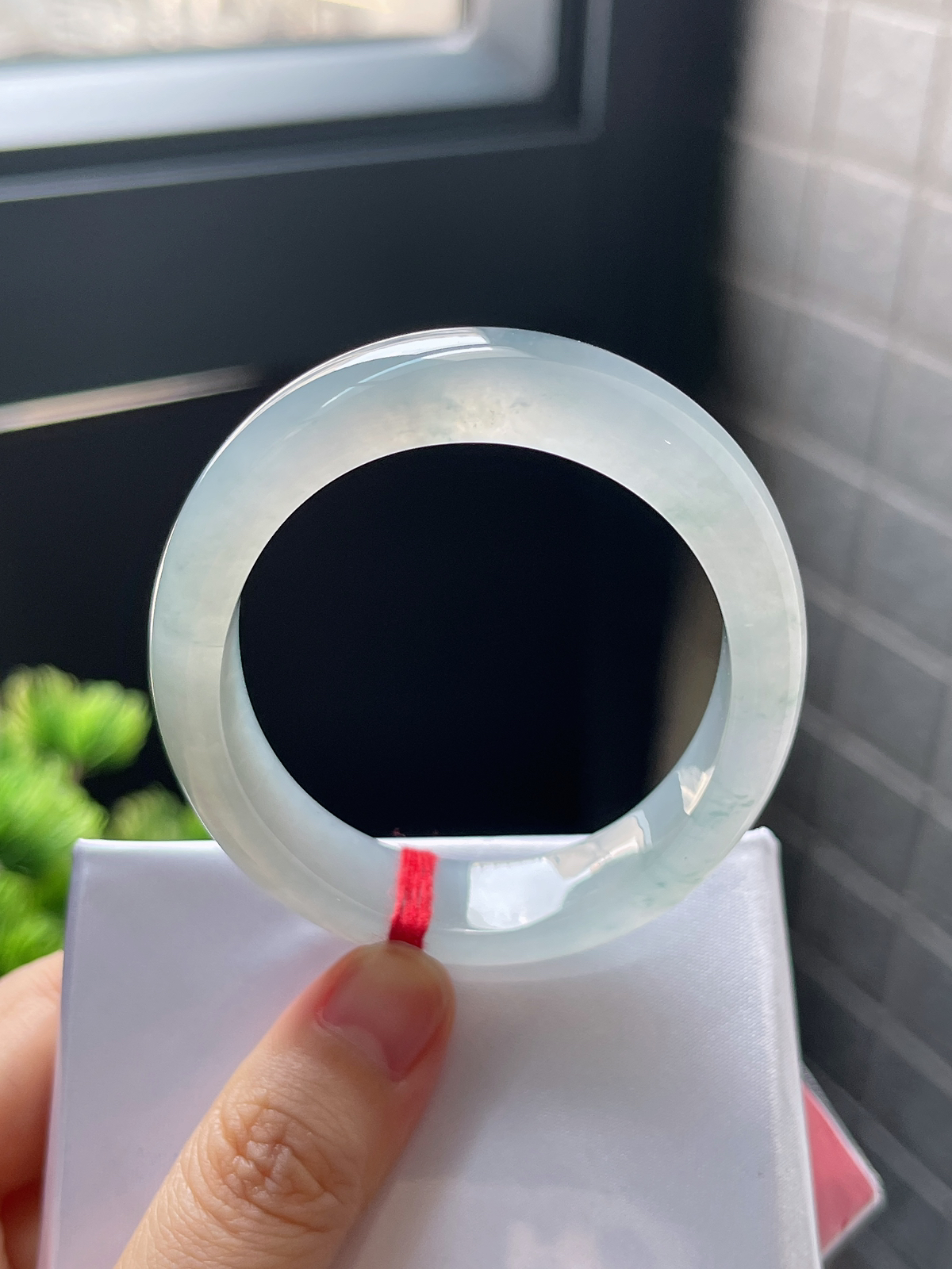 贵妃54.3，冰种淡蓝底飘花翡翠手镯