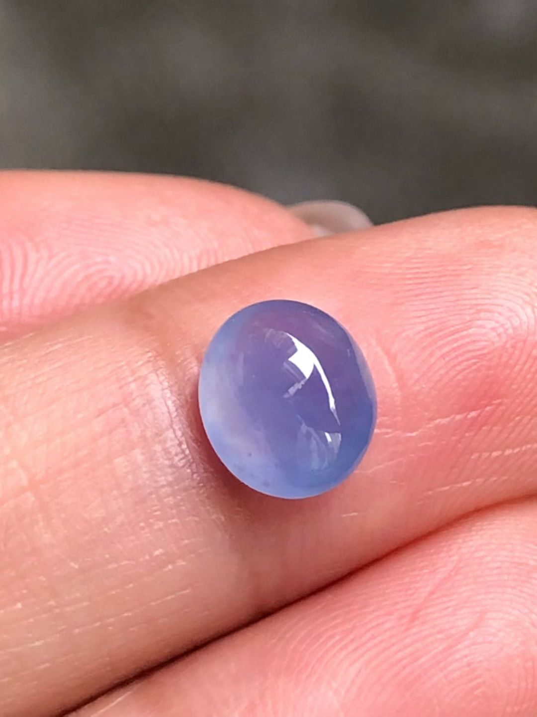 蛋面，水润起光，饱满厚装。尺寸8.1×7.1×4.1