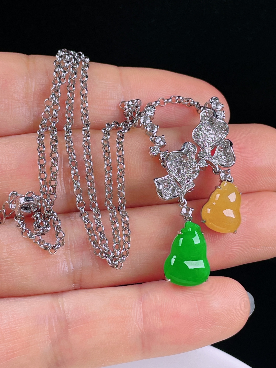 ️冰绿葫芦，老种起光，细底通透，尺寸：裸石13/9.5/4.5mm0526
