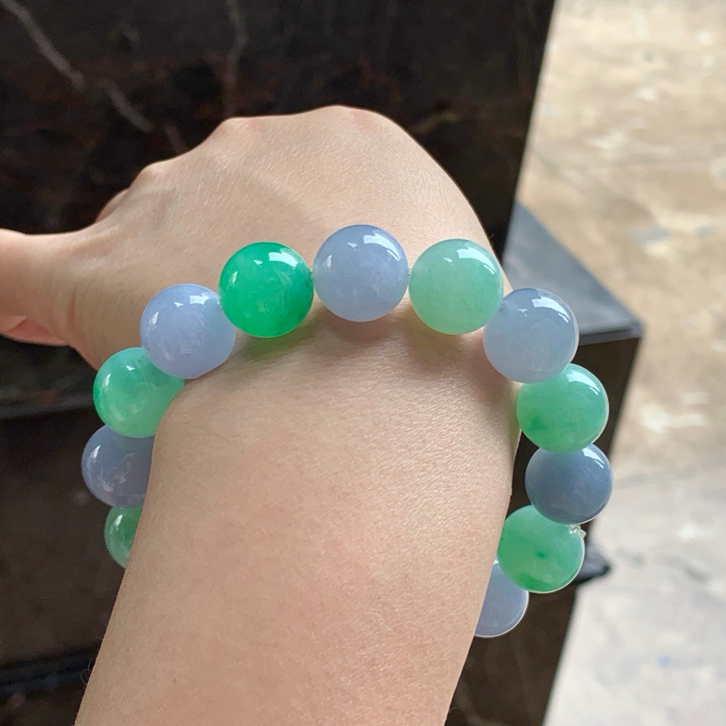 春带彩手串^_^玉质温润 清新