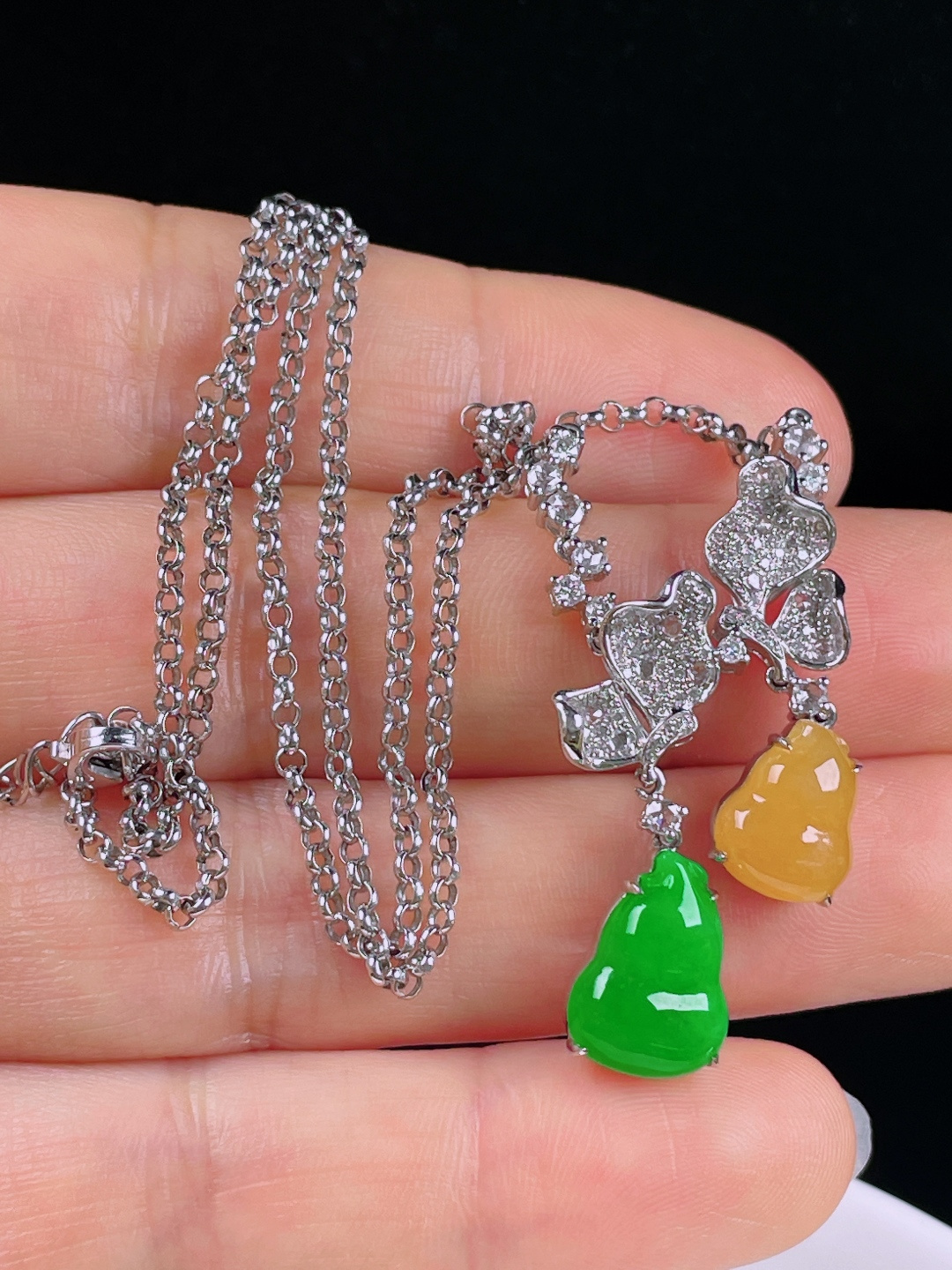 ️冰绿葫芦，老种起光，细底通透，尺寸：裸石13/9.5/4.5mm0526