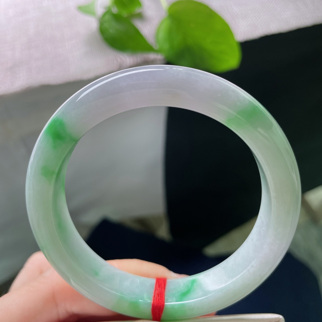 飘阳绿正圈，水润，版型厚装饱满，端庄大气上档次，有棉线，ss53581a