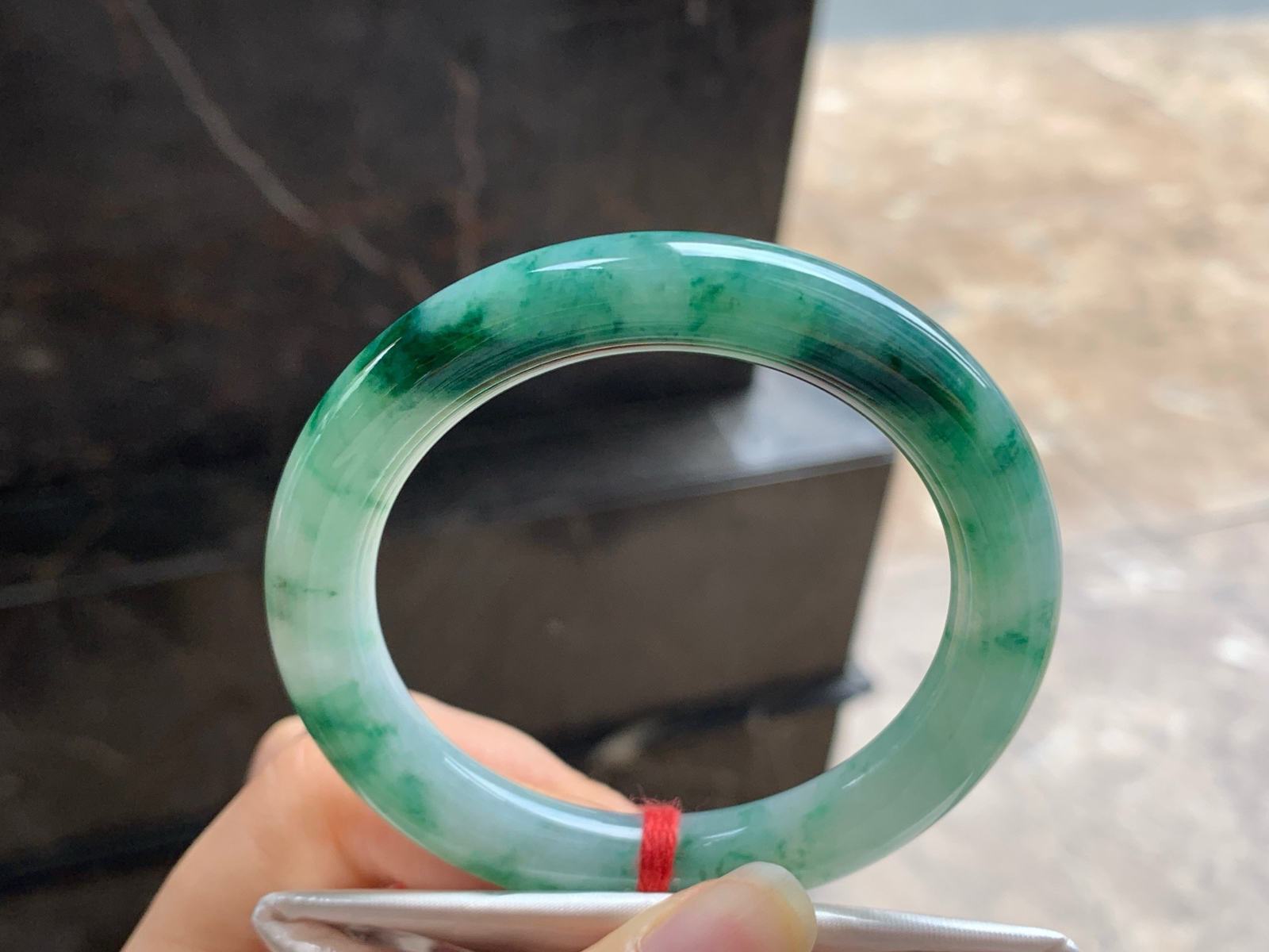 53.5-9.9

飘花圆条手镯^_^鲜艳