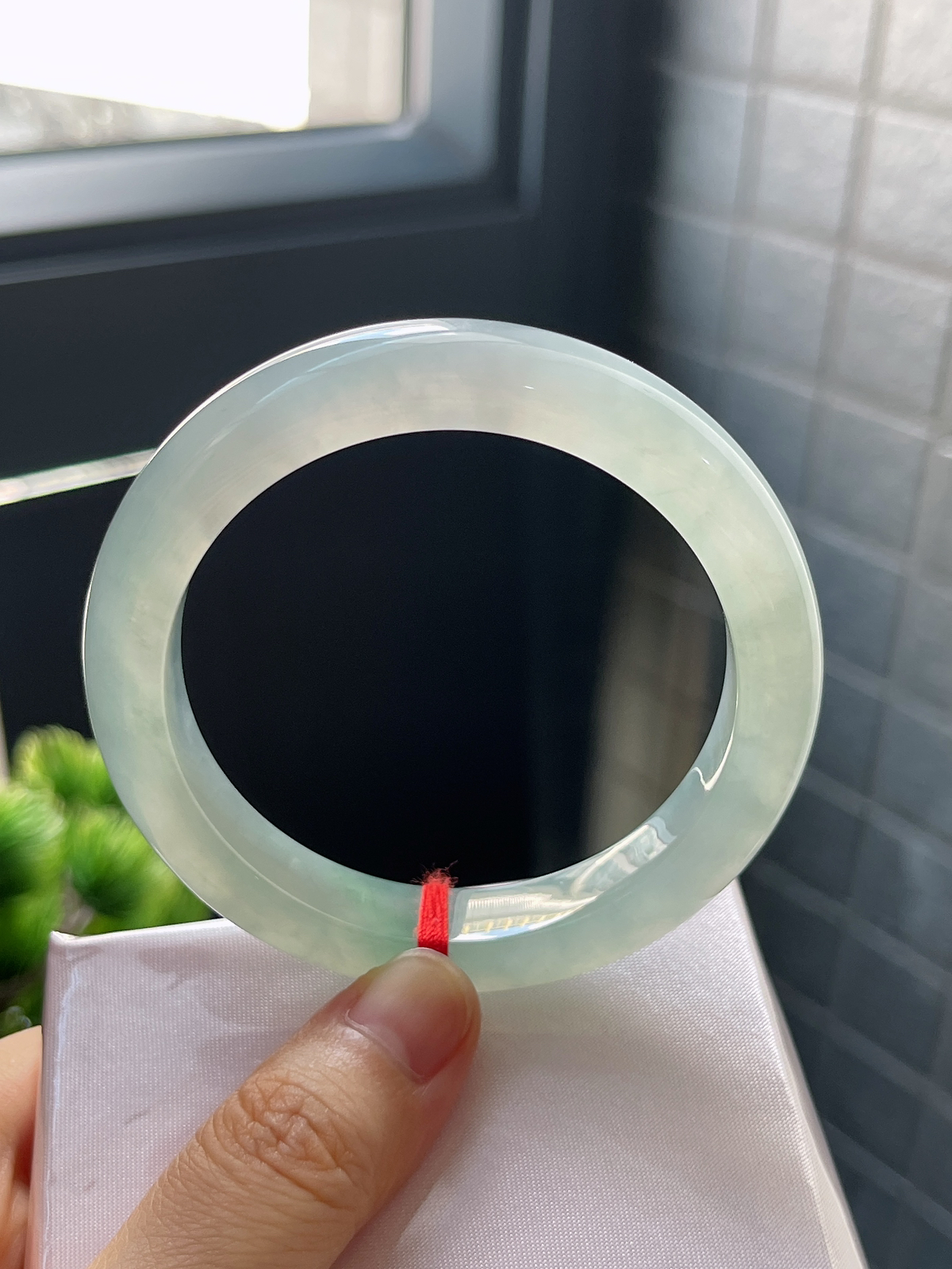 正圈58，冰糯飘绿翡翠手镯