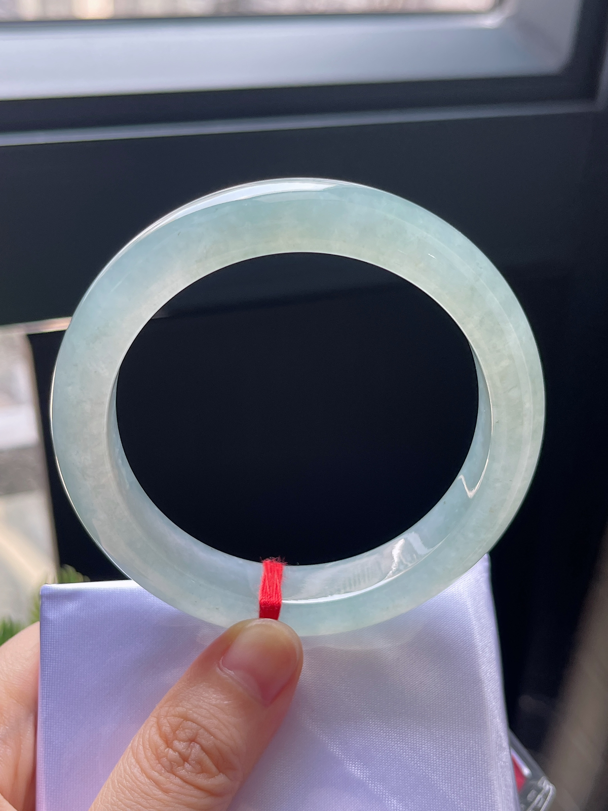 正圈57.7，冰糯淡蓝色翡翠手镯