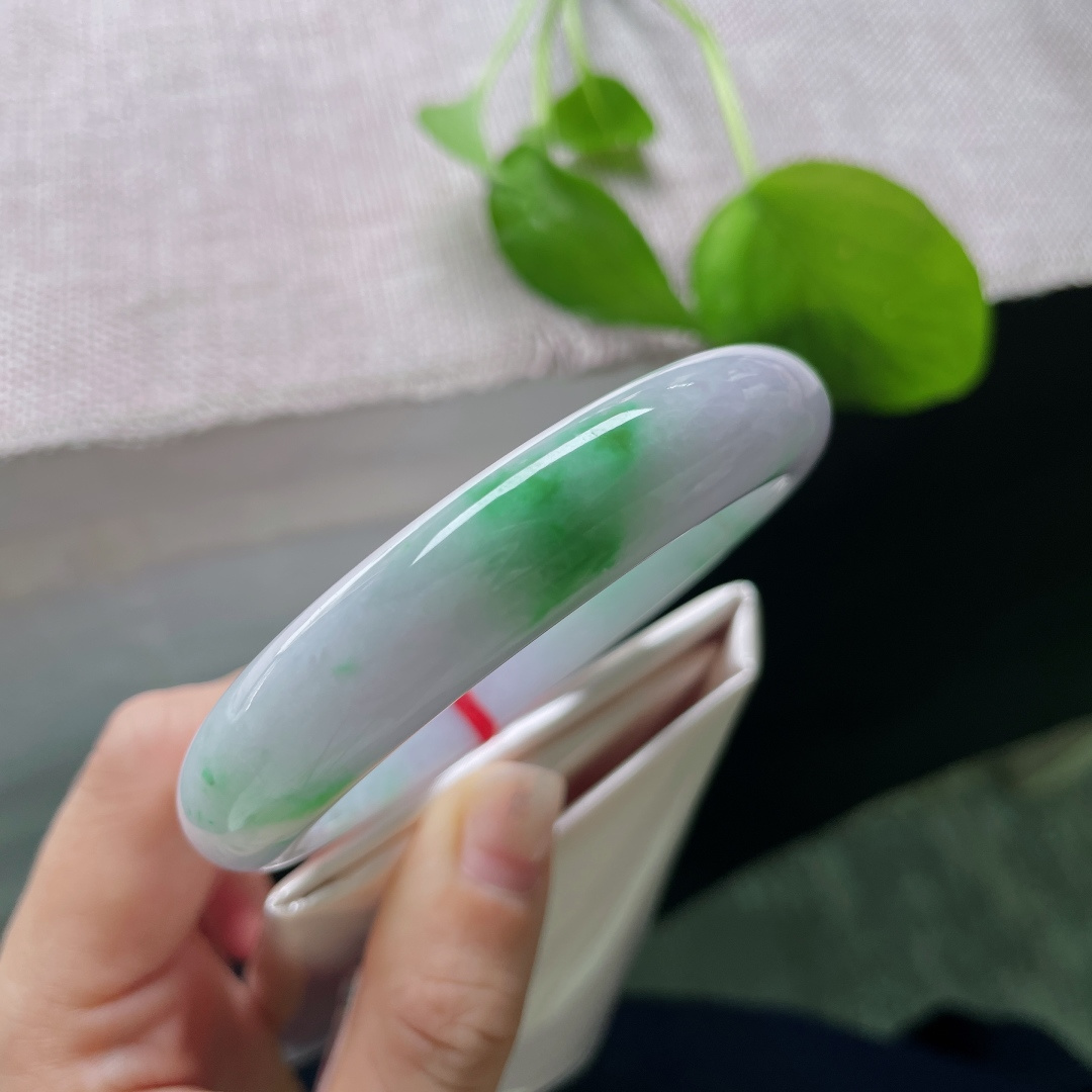 飘绿正圈，飘色点缀，增添几分贵气，水润细腻，种老，有纹，ss53578a