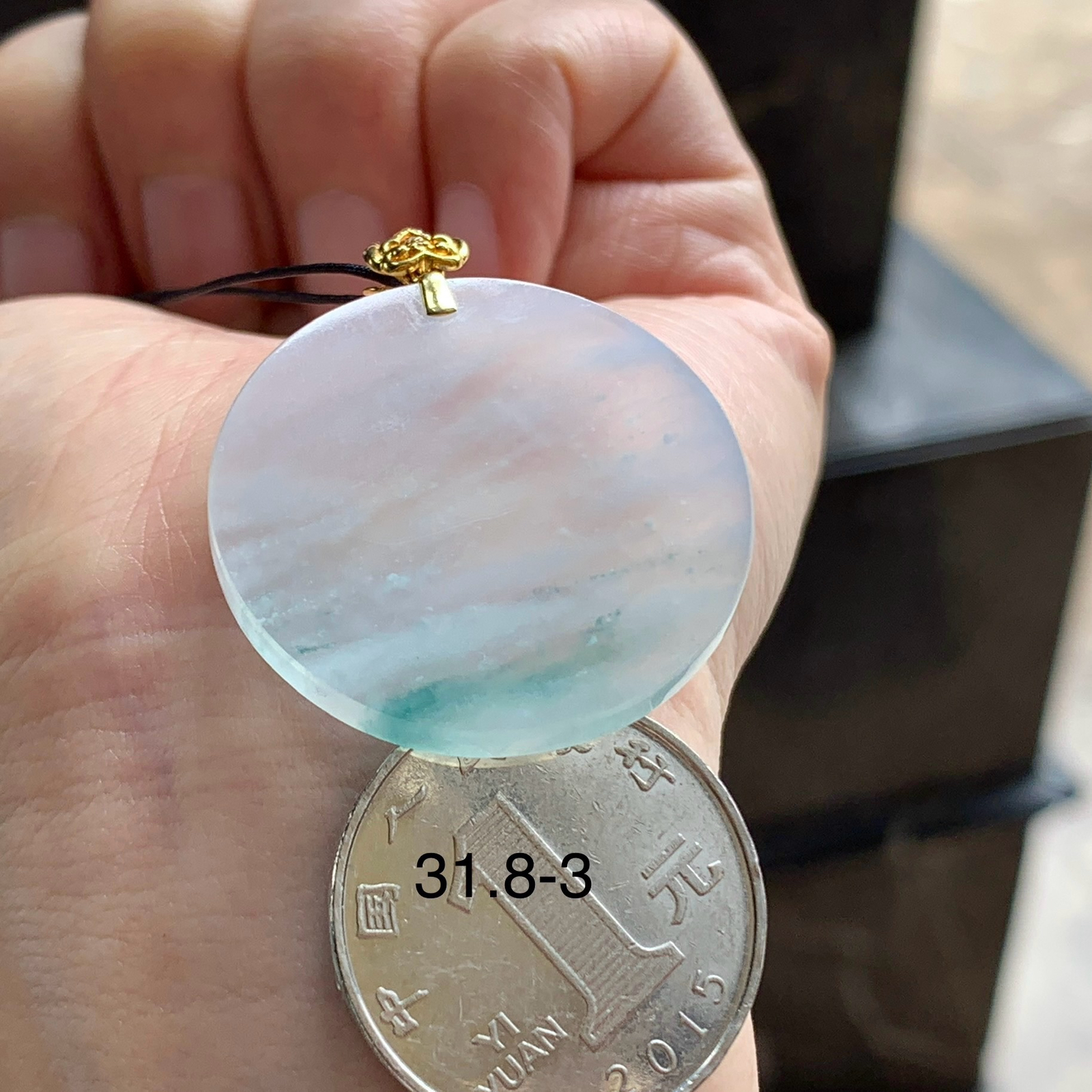 金扣飘花圆牌^_^尺寸31.8