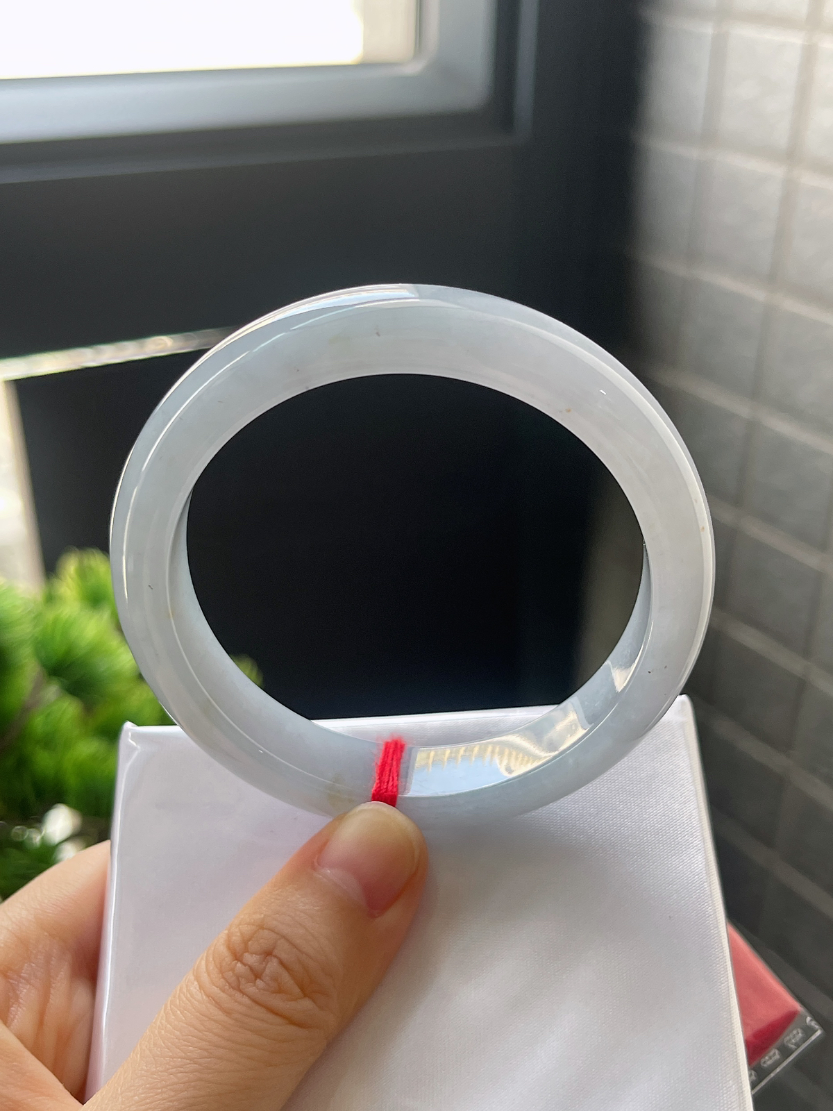 正圈54.7圈口，翡翠糯化种淡紫色手镯